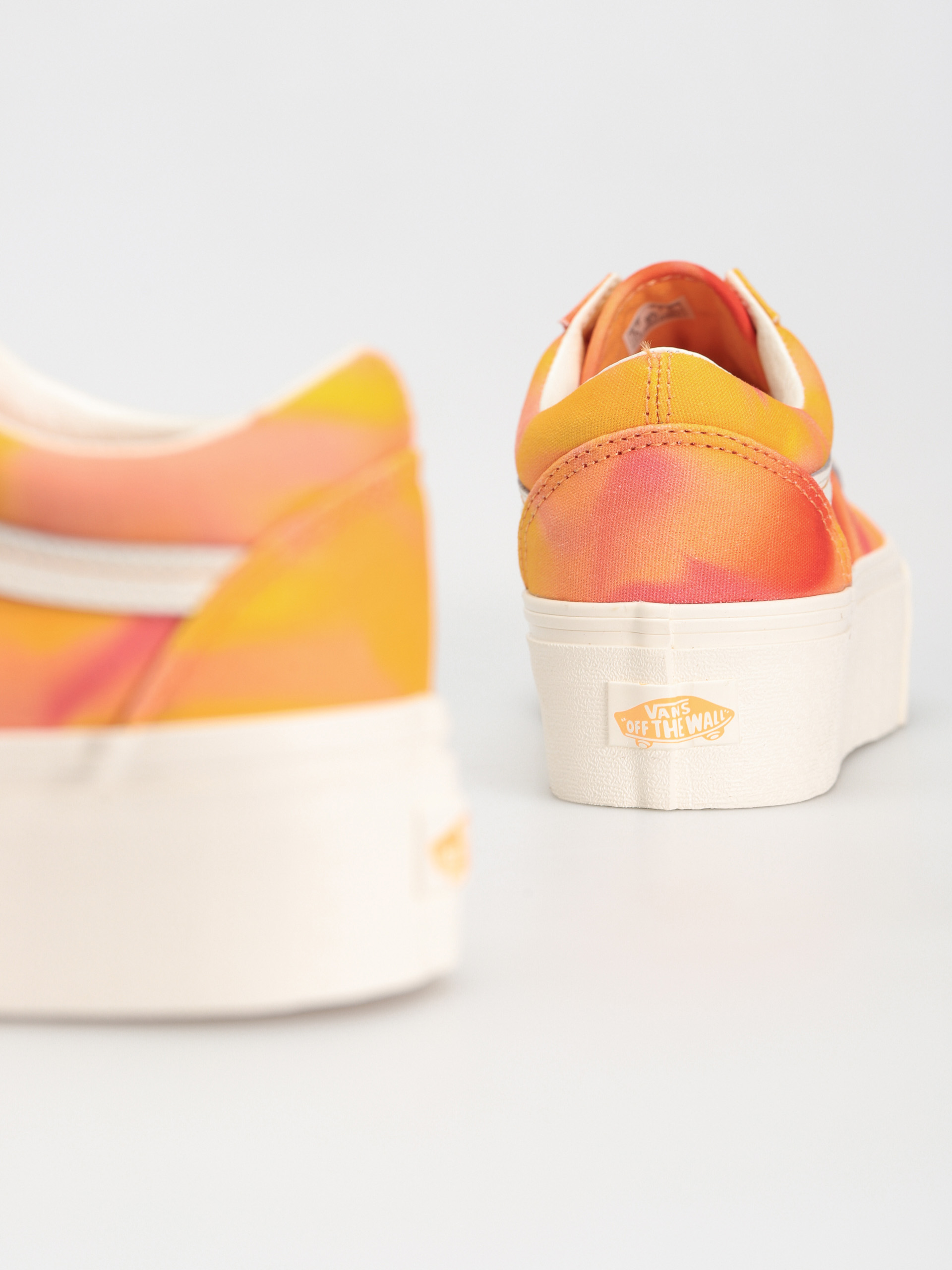 Vans Old Skool Stackform Shoes Wmn (tonal orange)