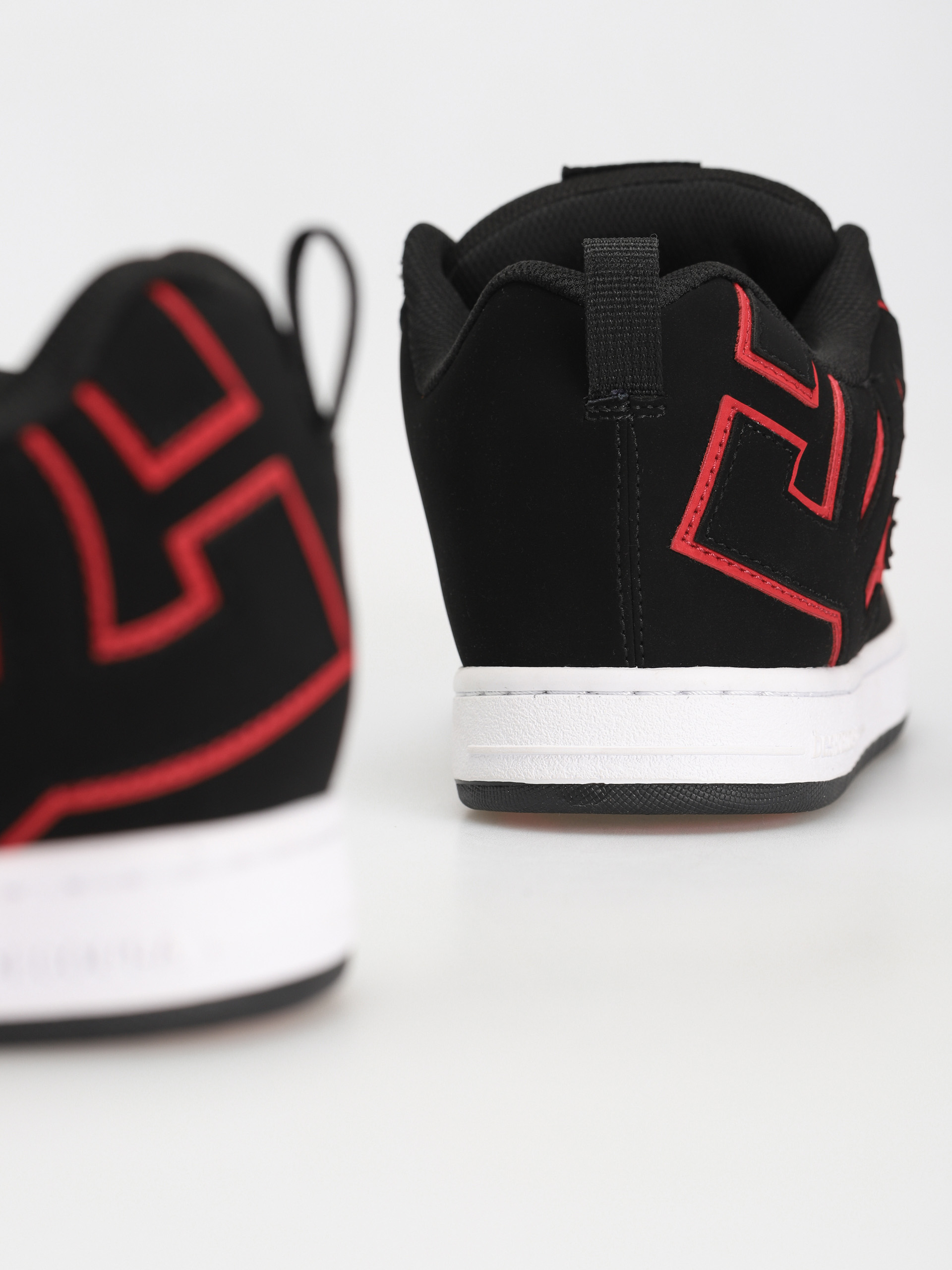 DC Court Graffik Shoes (black/red/white)