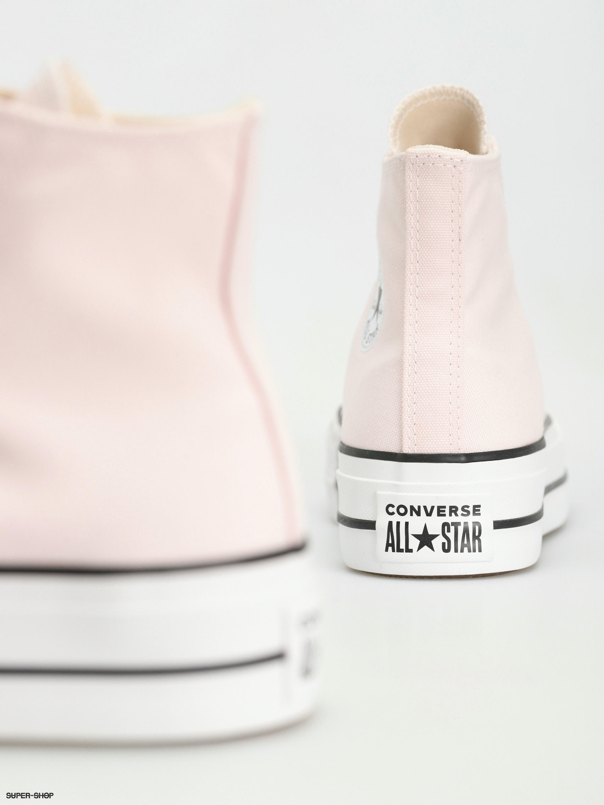 Light pink outlet chucks