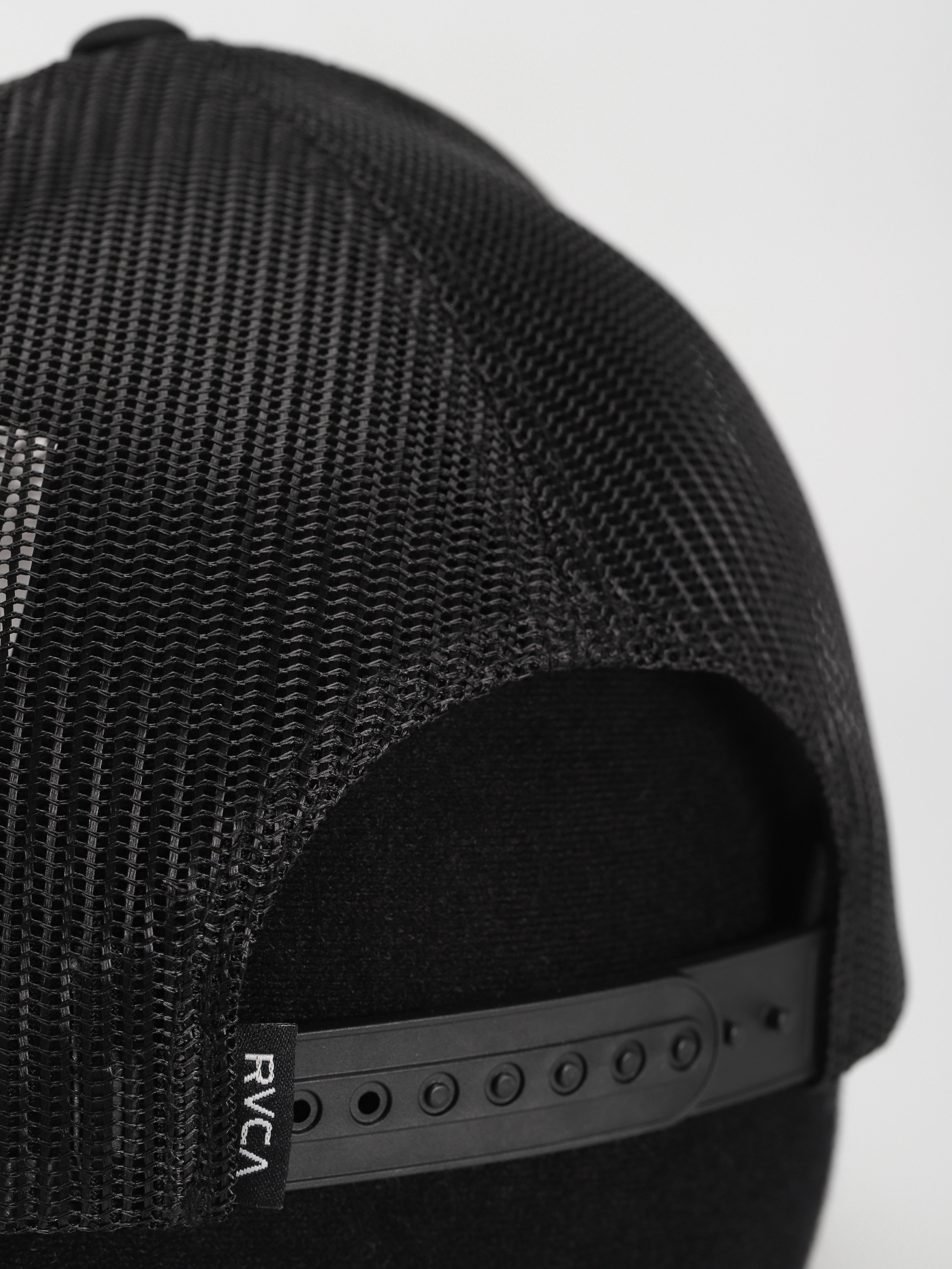 RVCA Ticket Trucker III Cap (black black)