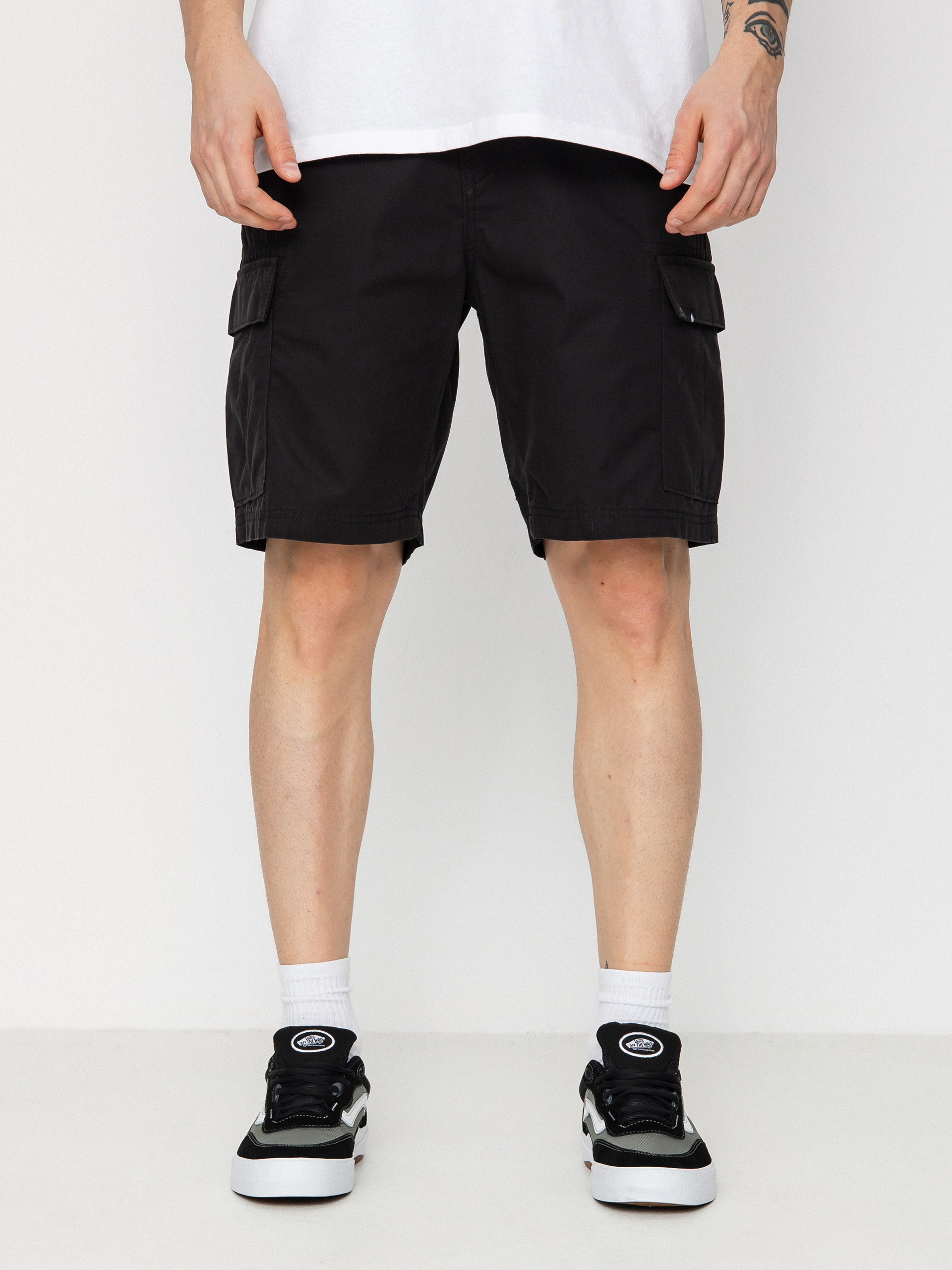 Volcom March Cargo Shorts (black)