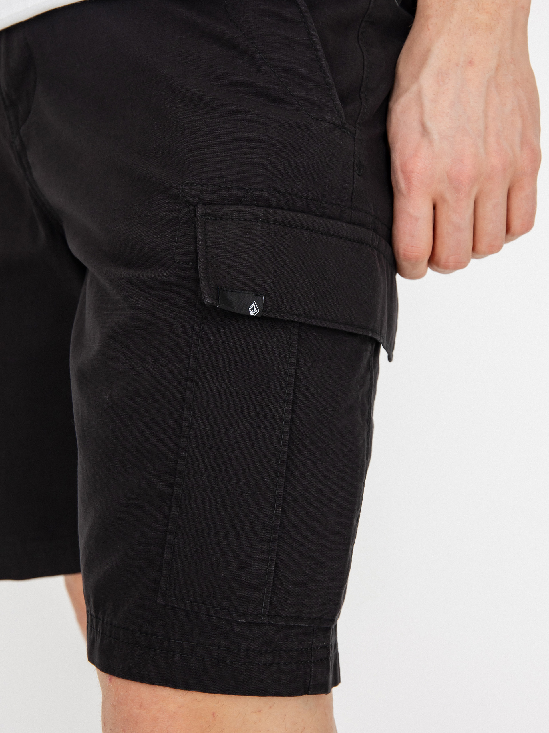 Volcom March Cargo Shorts (black)