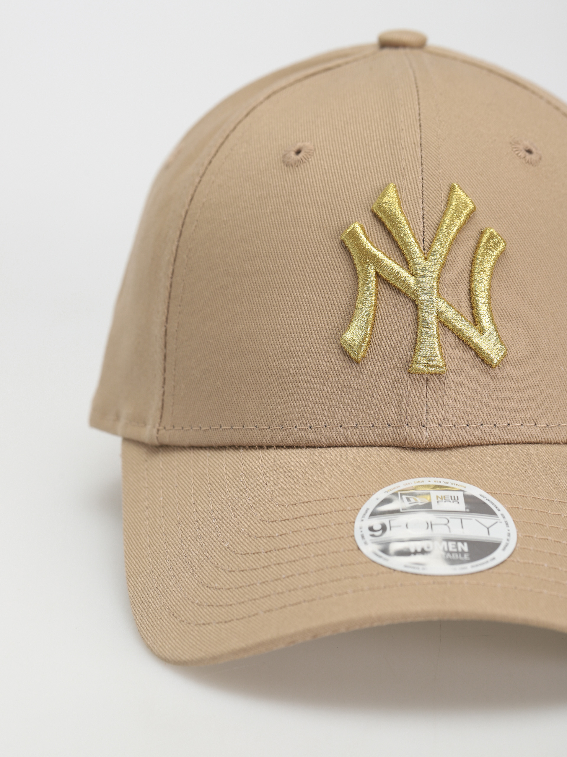 New Era Metallic Logo 9Forty New York Yankees Cap Wmn (camel)