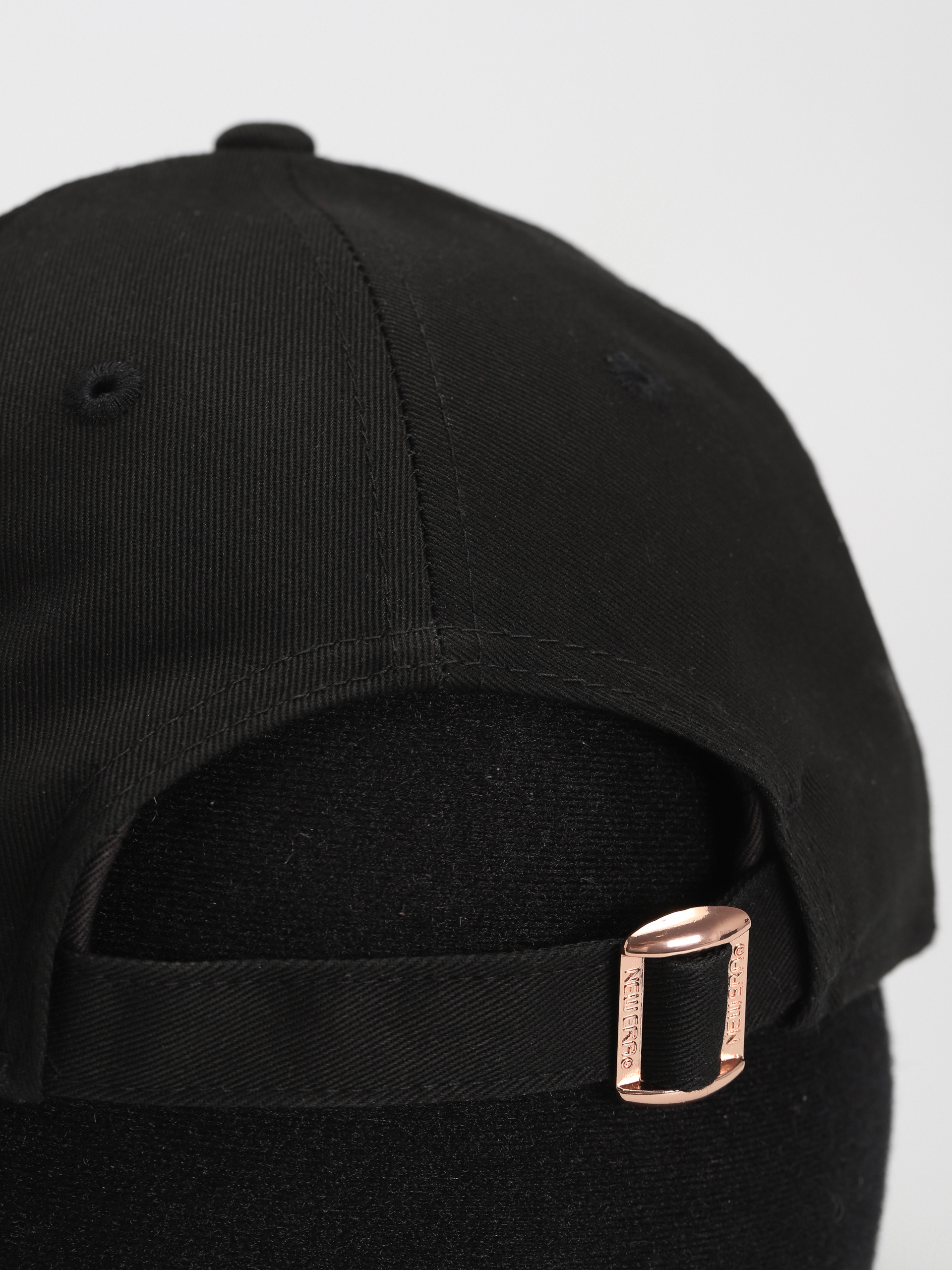 New Era Metallic Logo 9Forty New York Yankees Cap Wmn (black)