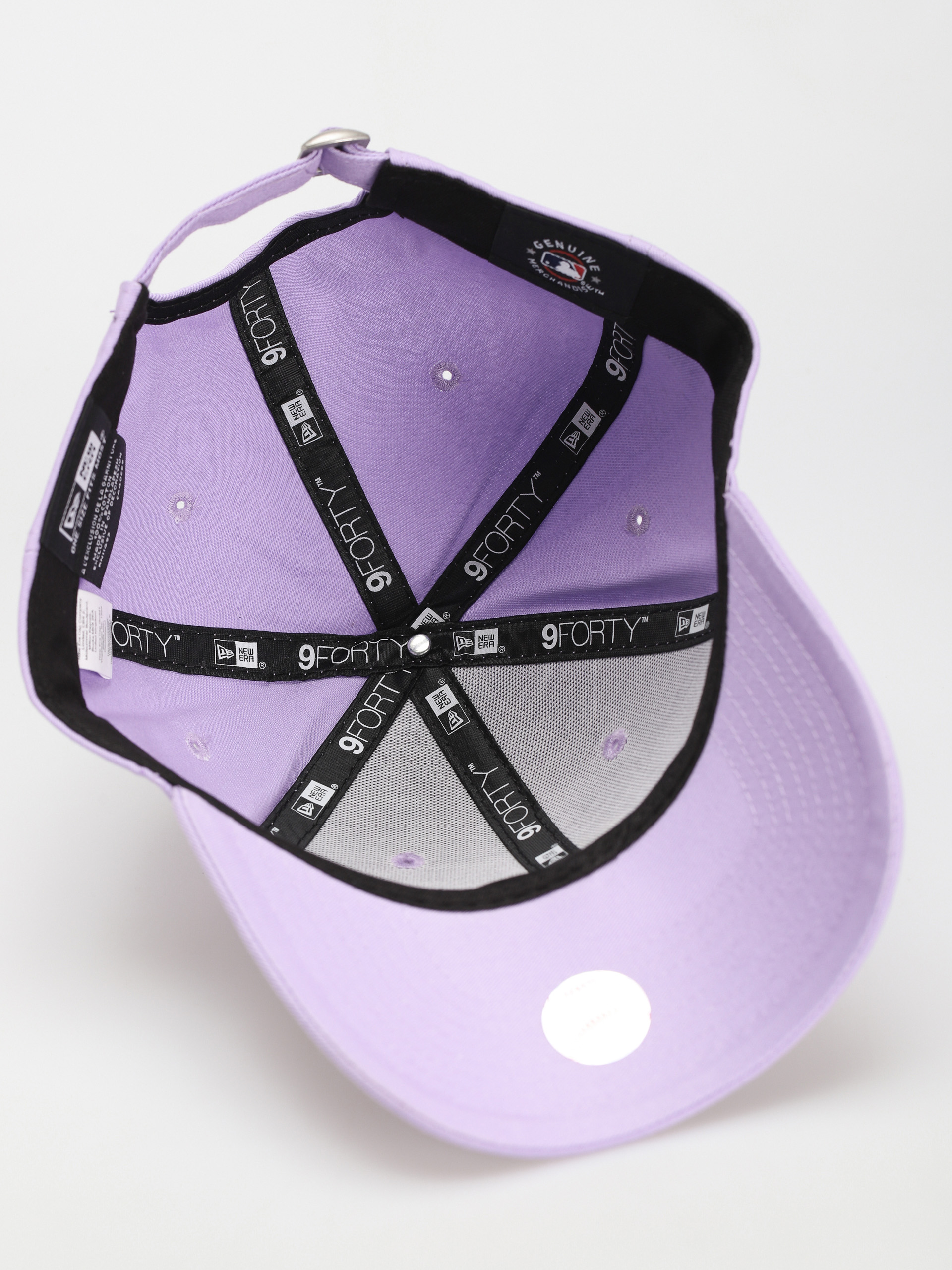 New Era League Essential 9Forty New York Yankees Cap (lavender)