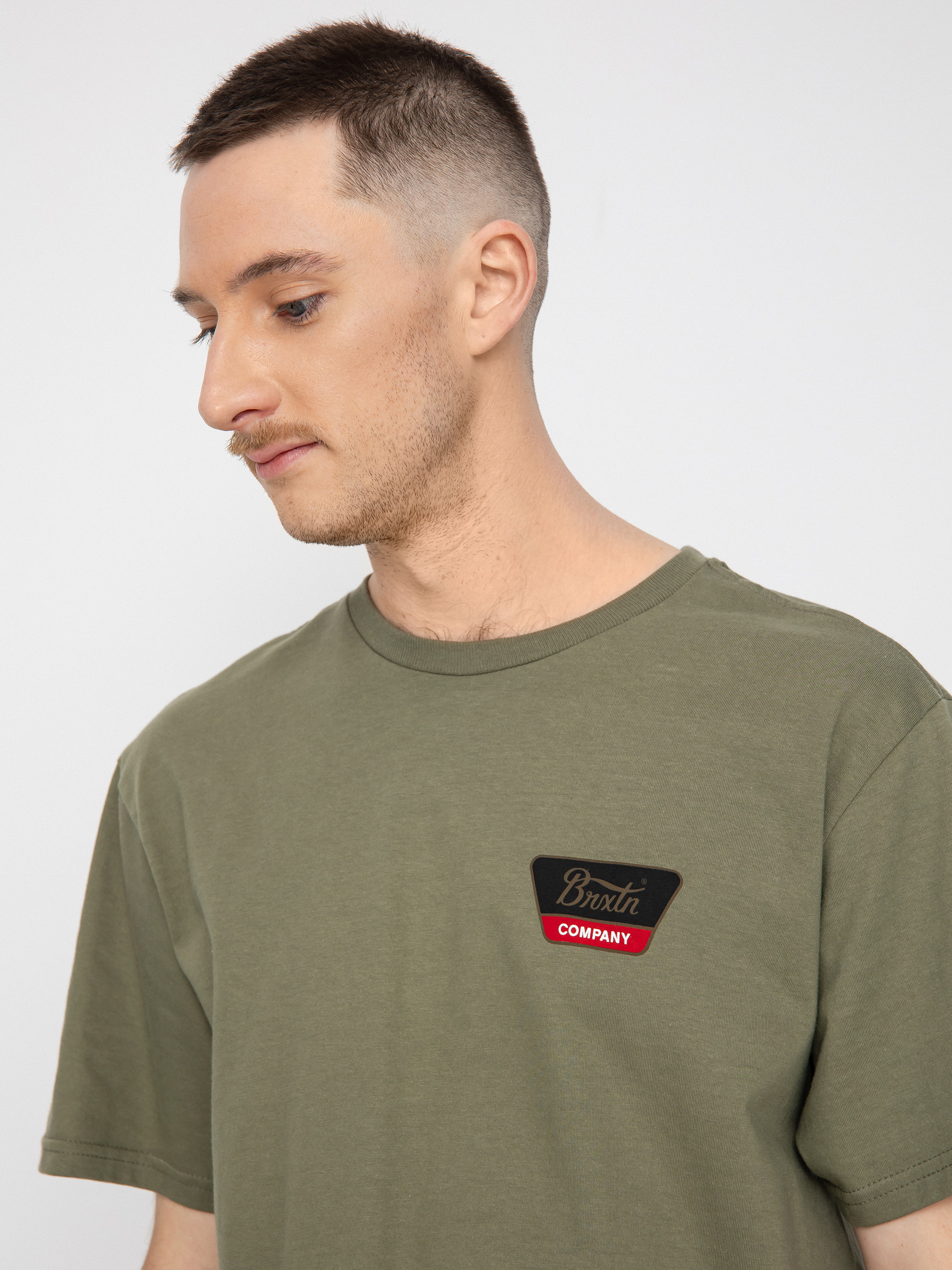 Brixton Linwood T-shirt (olive surplus/gold/aloha red)