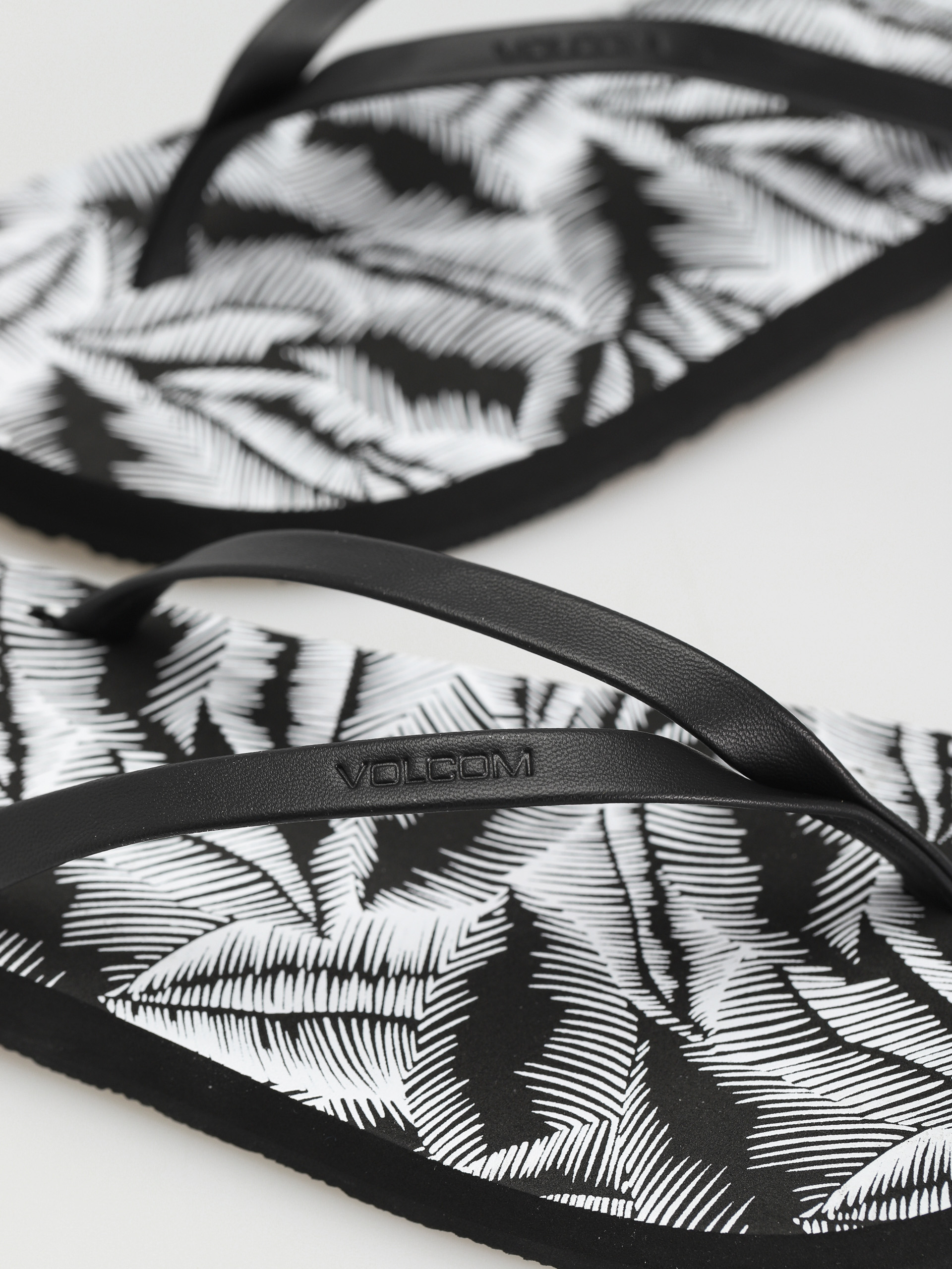 Volcom Color Me Spring Flip Flops Wmn (black white)