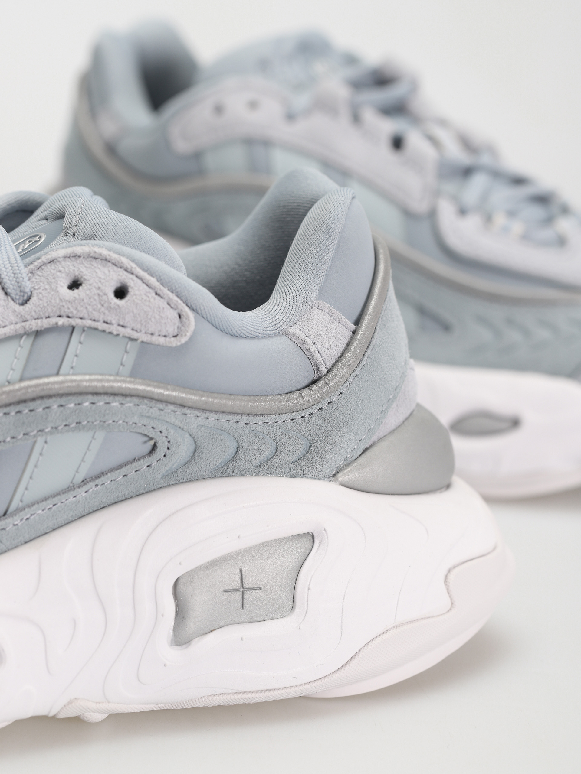 adidas Originals Oznova Shoes (lgtgre/lgtgre/dshgry)