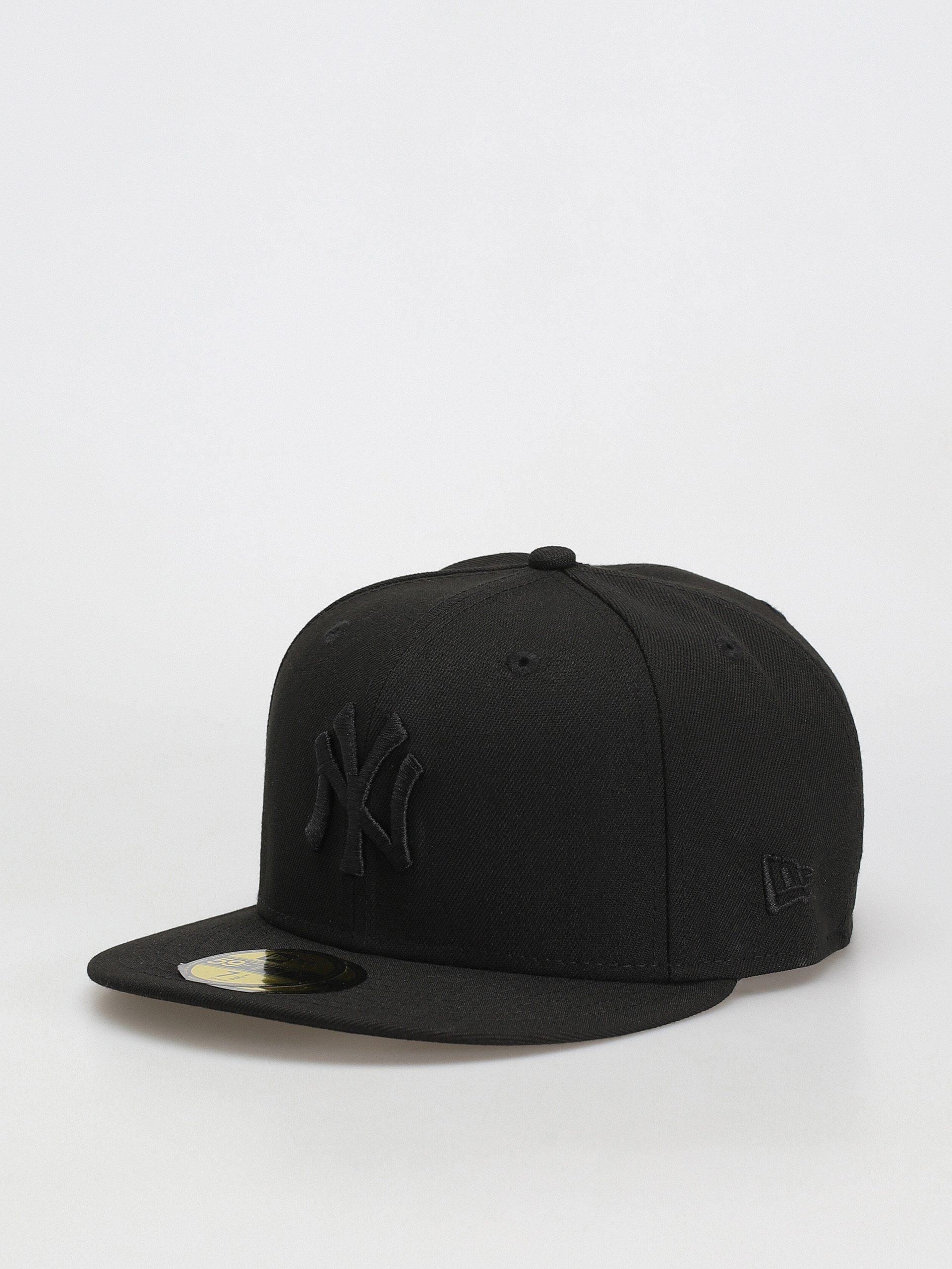 Black fitted yankees hat online