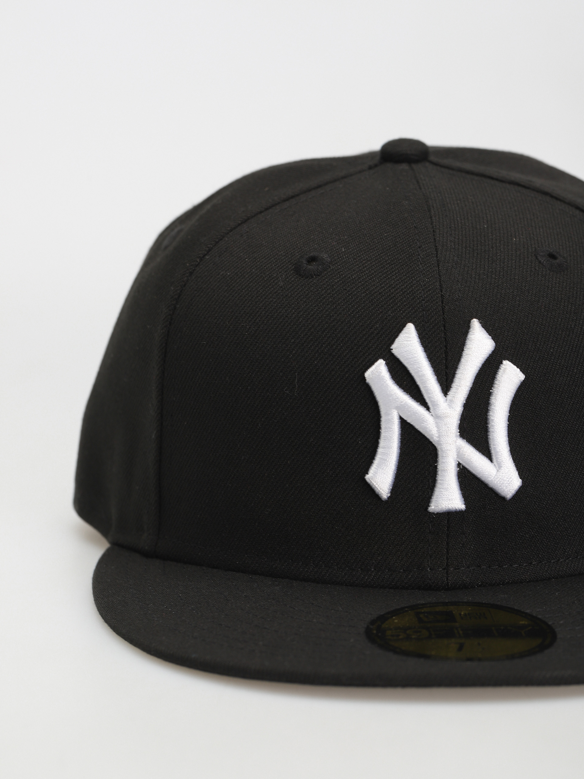 New Era League Essential 59Fifty New York Yankees Cap (black/white)