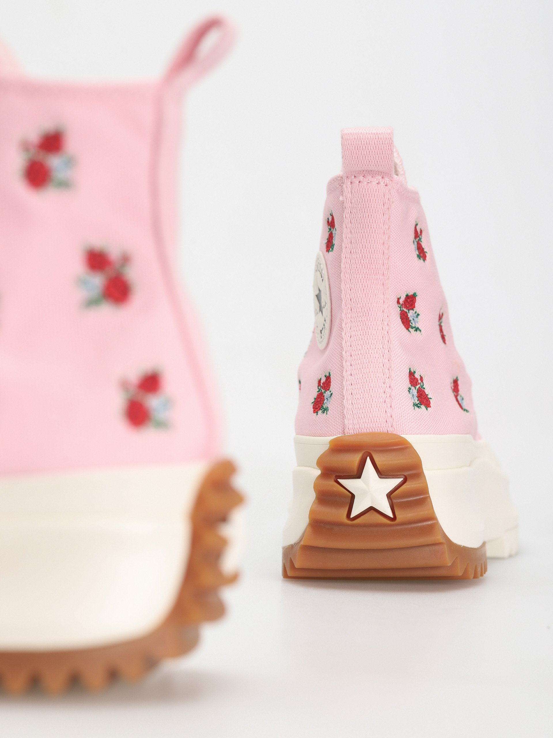 Converse Run Star Hike Hi Shoes (sunrise pink)
