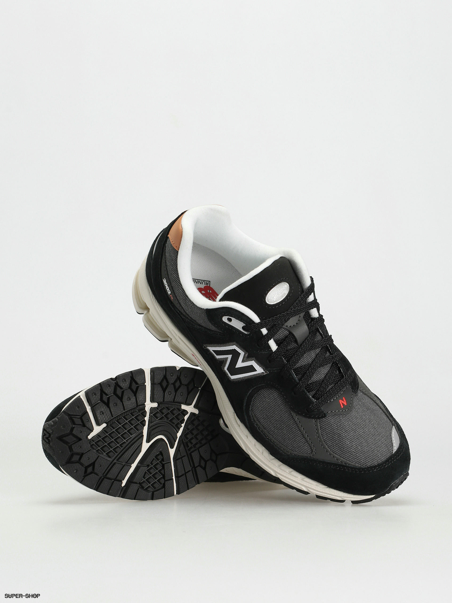 New Balance 2002R Shoes (black)