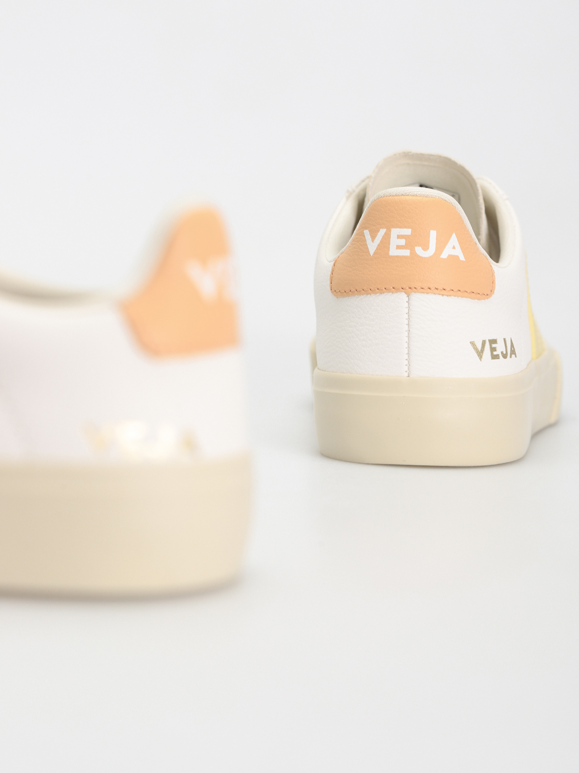 Veja Campo Schuhe Wmn (extra white sun peach)