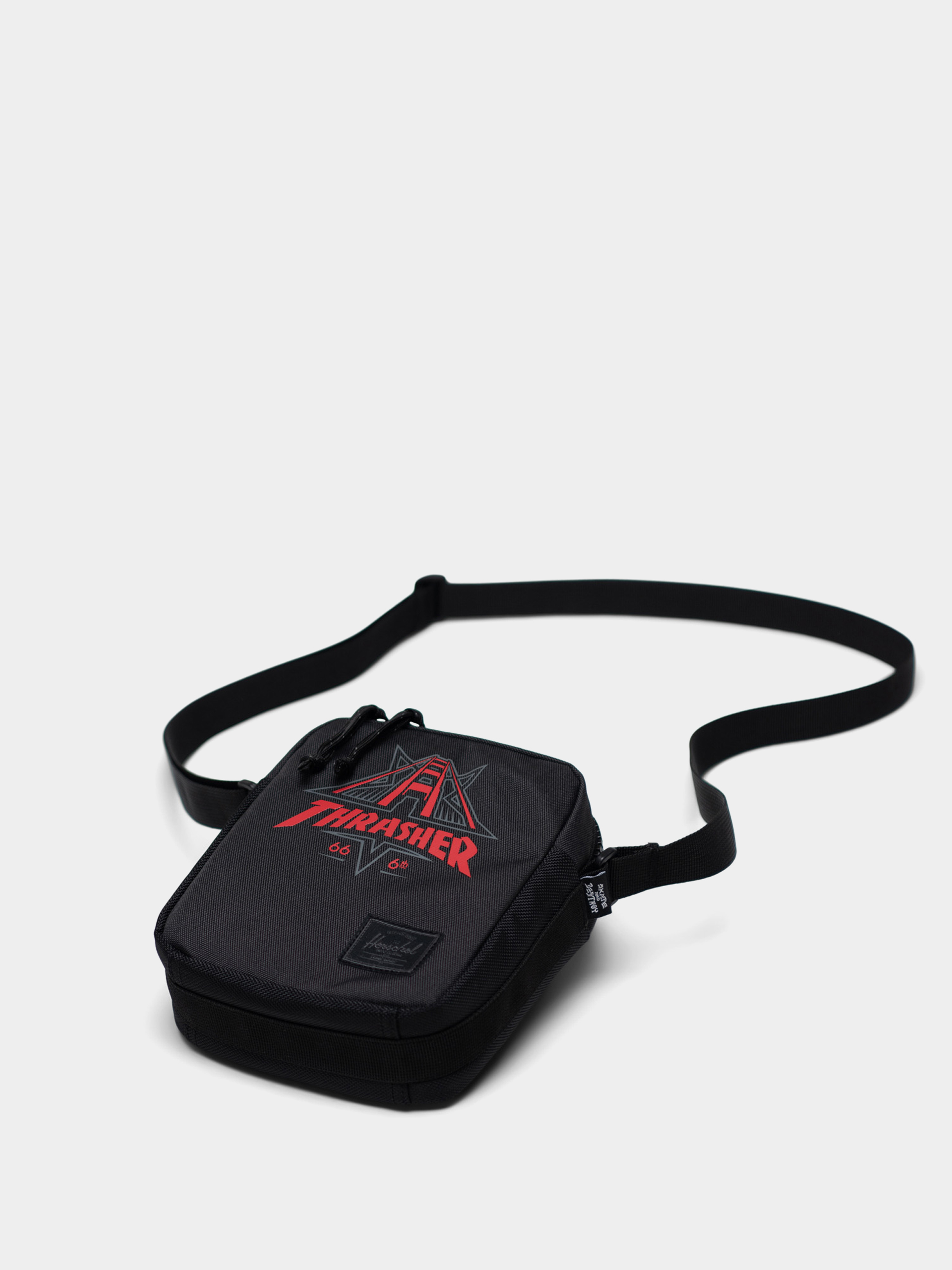 Herschel Supply Co. X Thrasher Crossbody Bag (black)