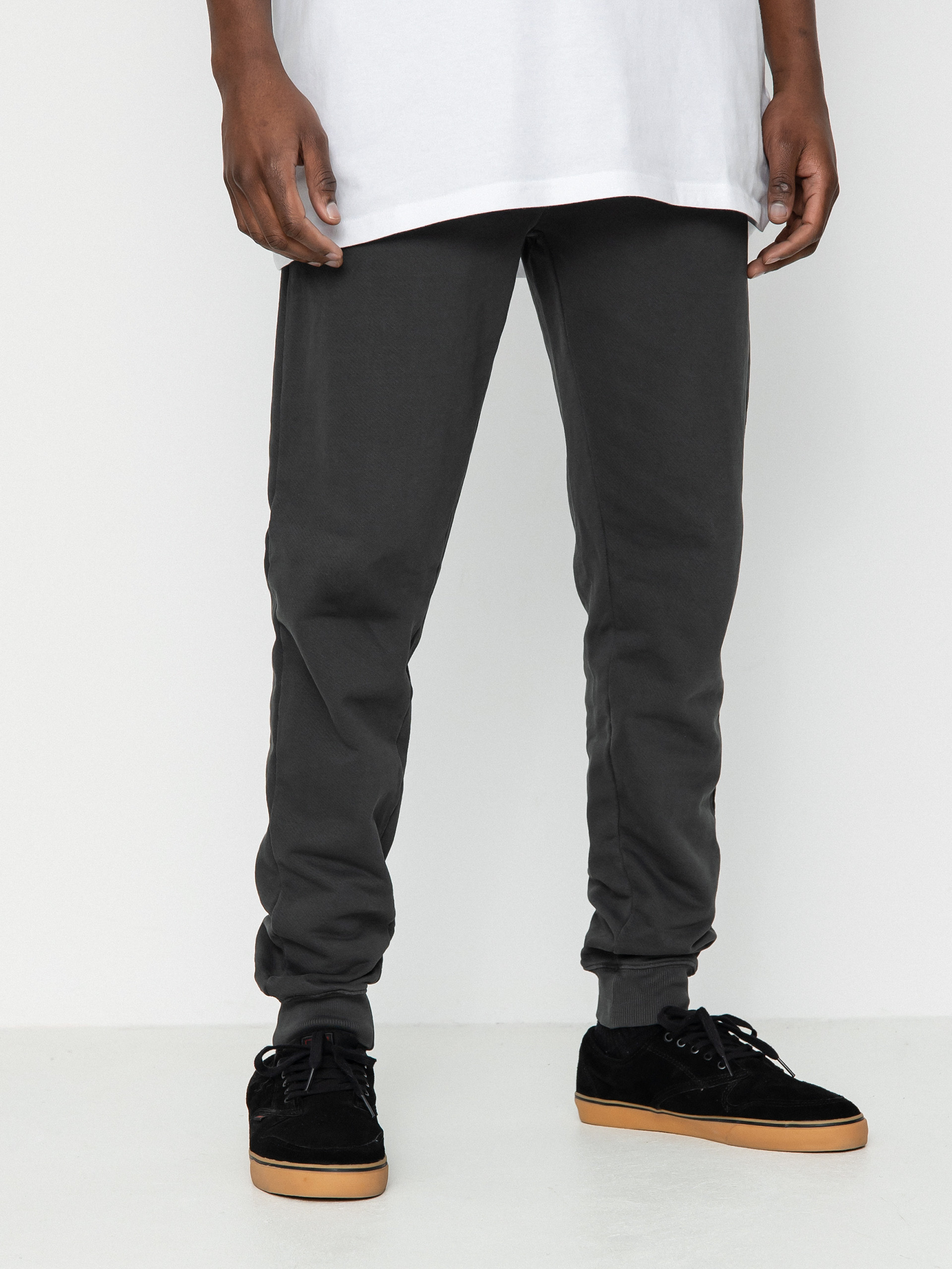Brixton Vintage Reserve Jogger Pants (black vintage wash)