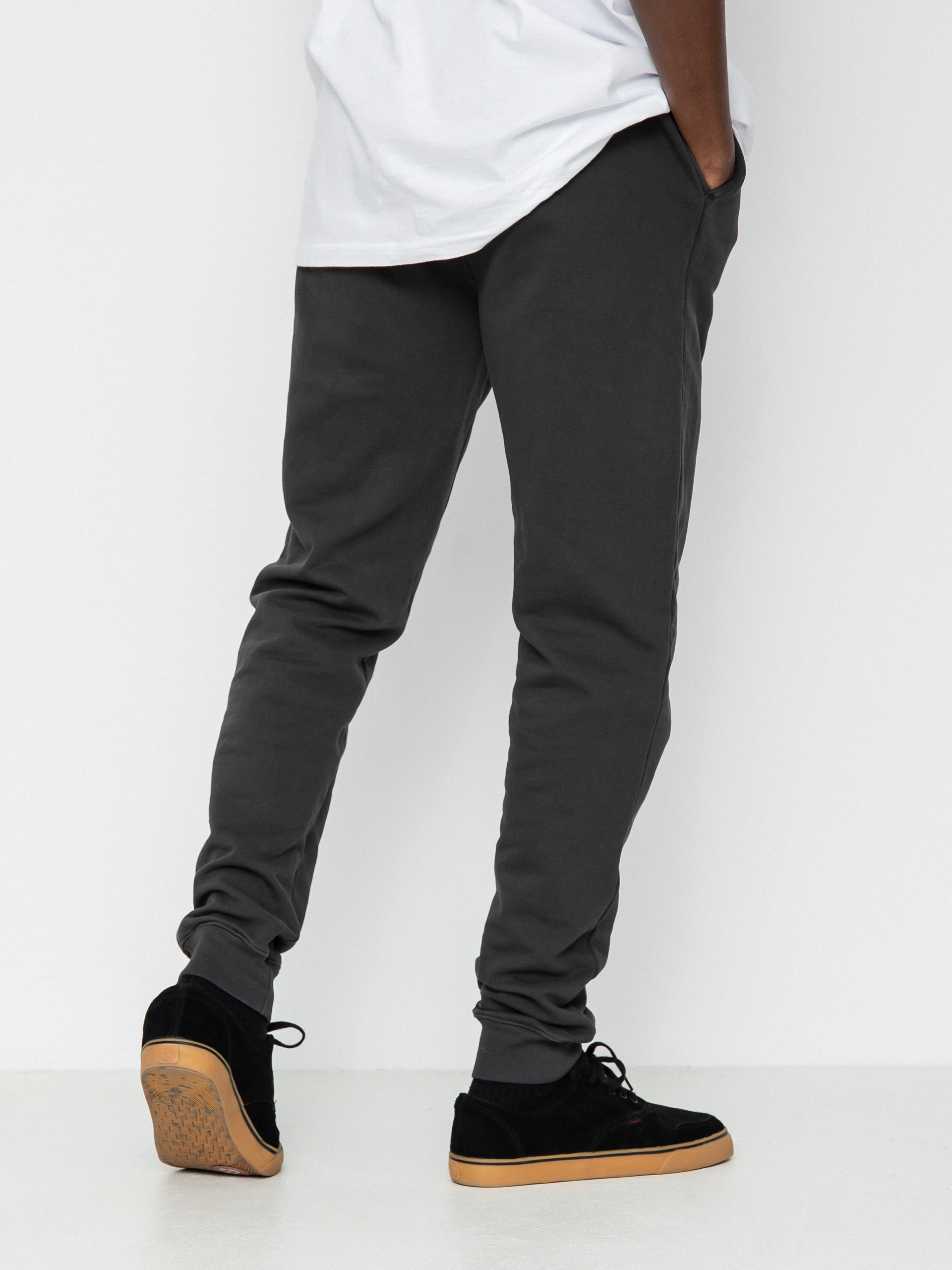 Brixton Vintage Reserve Jogger Pants (black vintage wash)