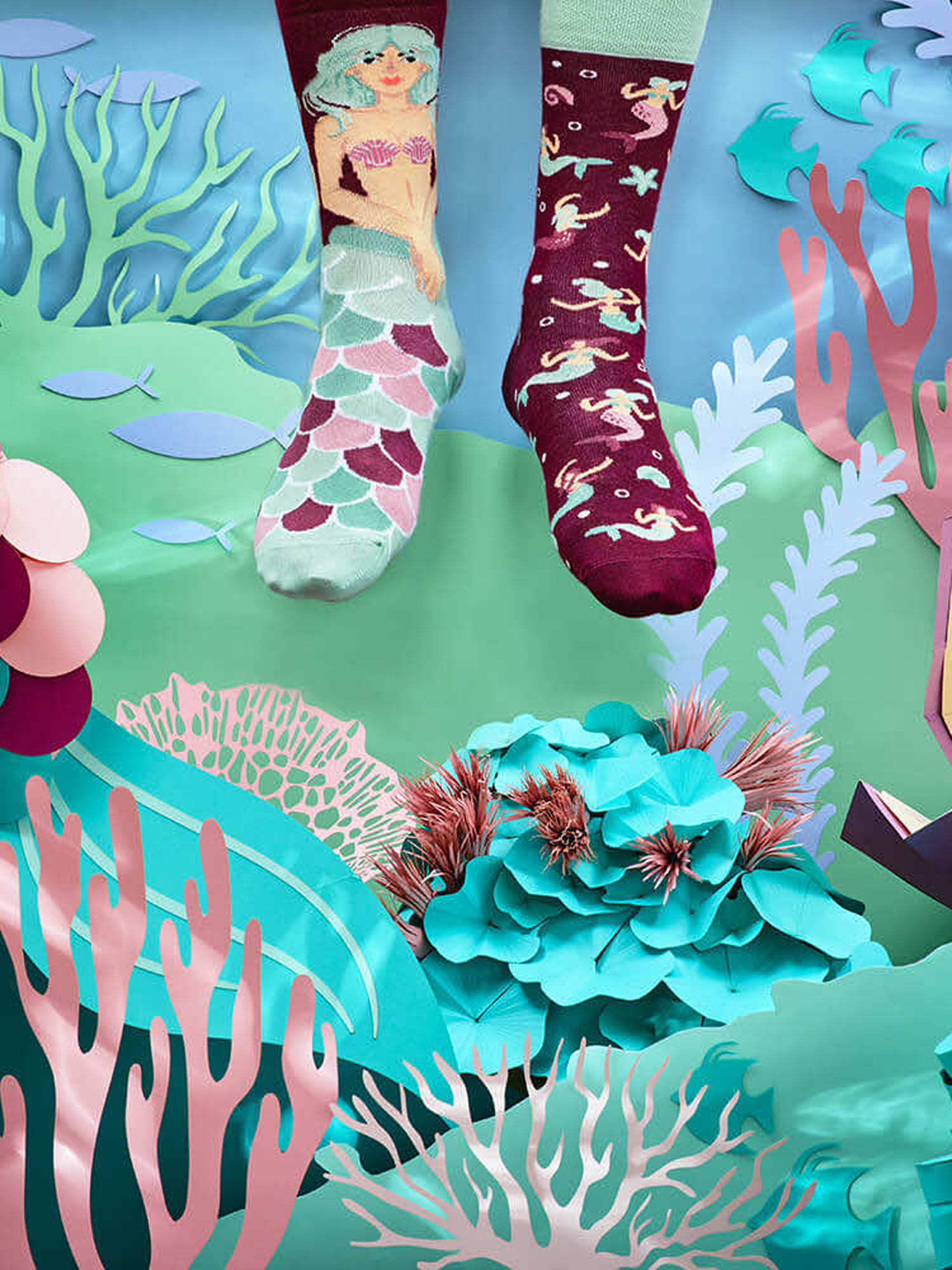 Many Mornings Mystic Mermaid Socks (burgundy/blue)