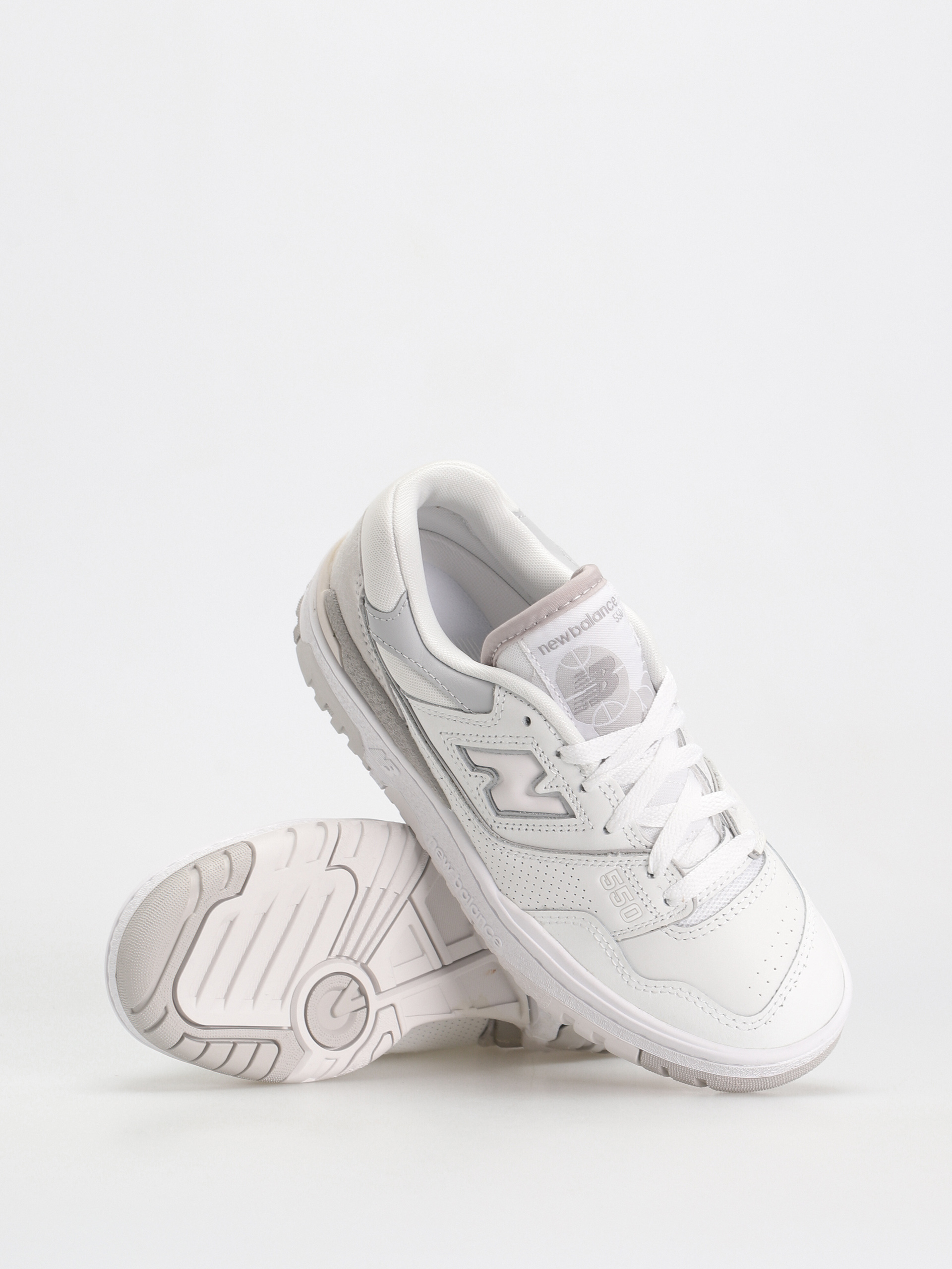 New Balance 550 Shoes Wmn (white)