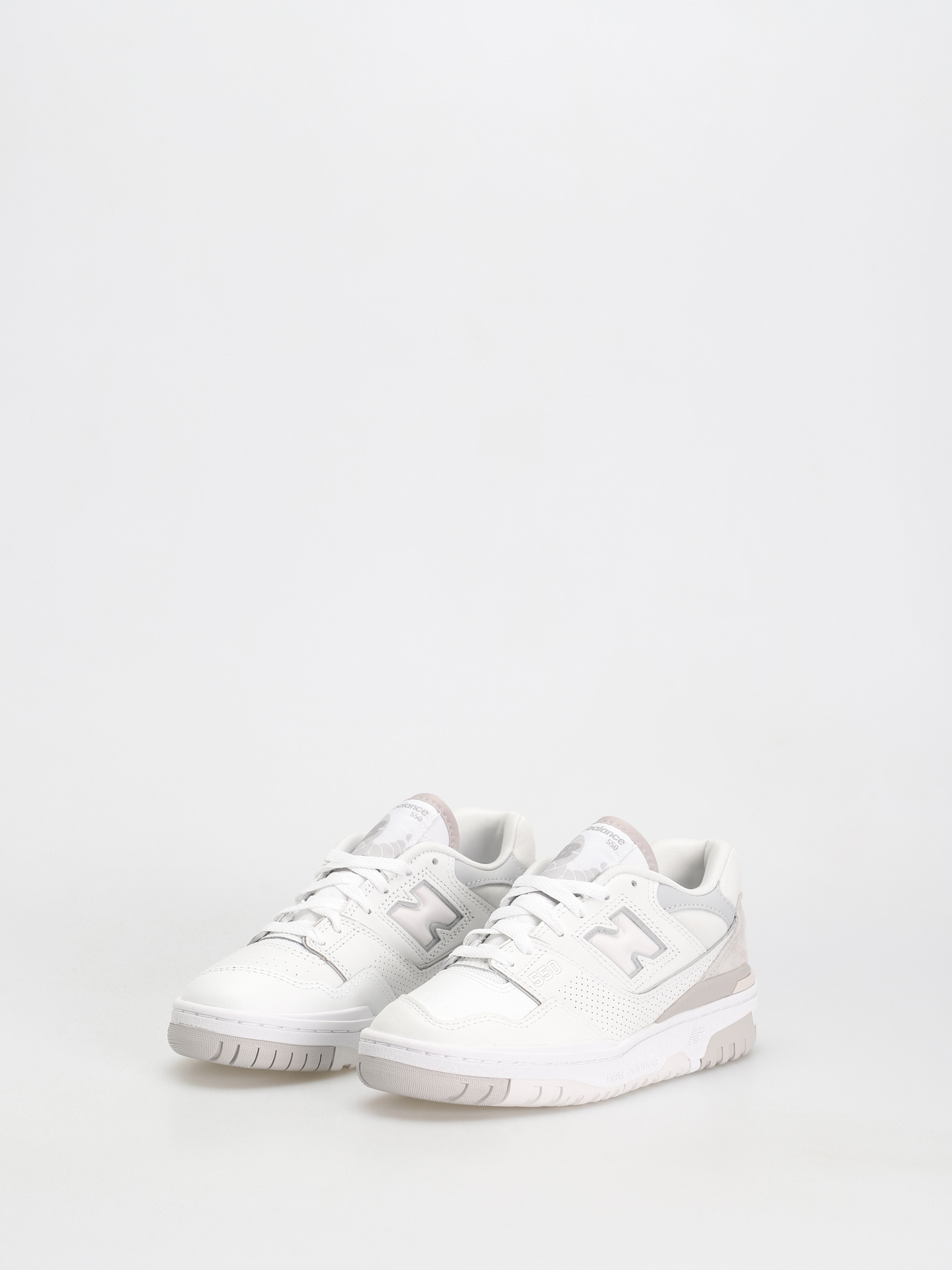 New Balance 550 Shoes Wmn (white)