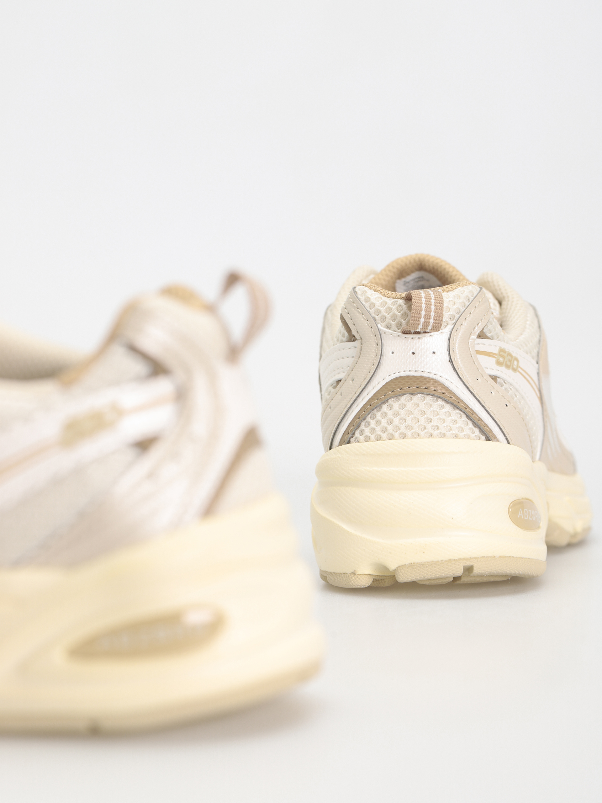 New Balance 530 Schuhe (bone)