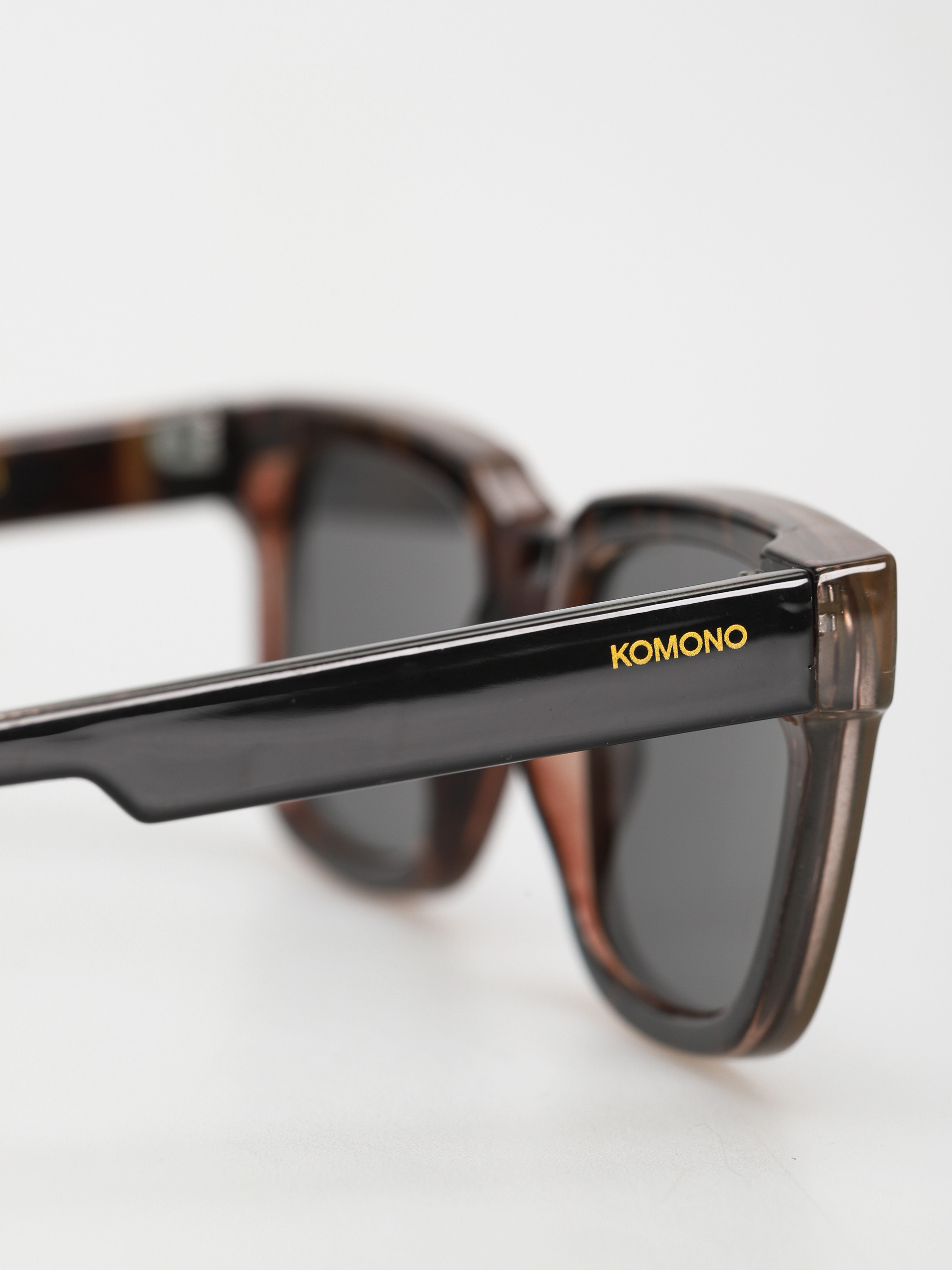 Komono Bobby Sonnenbrille (black tortoise)