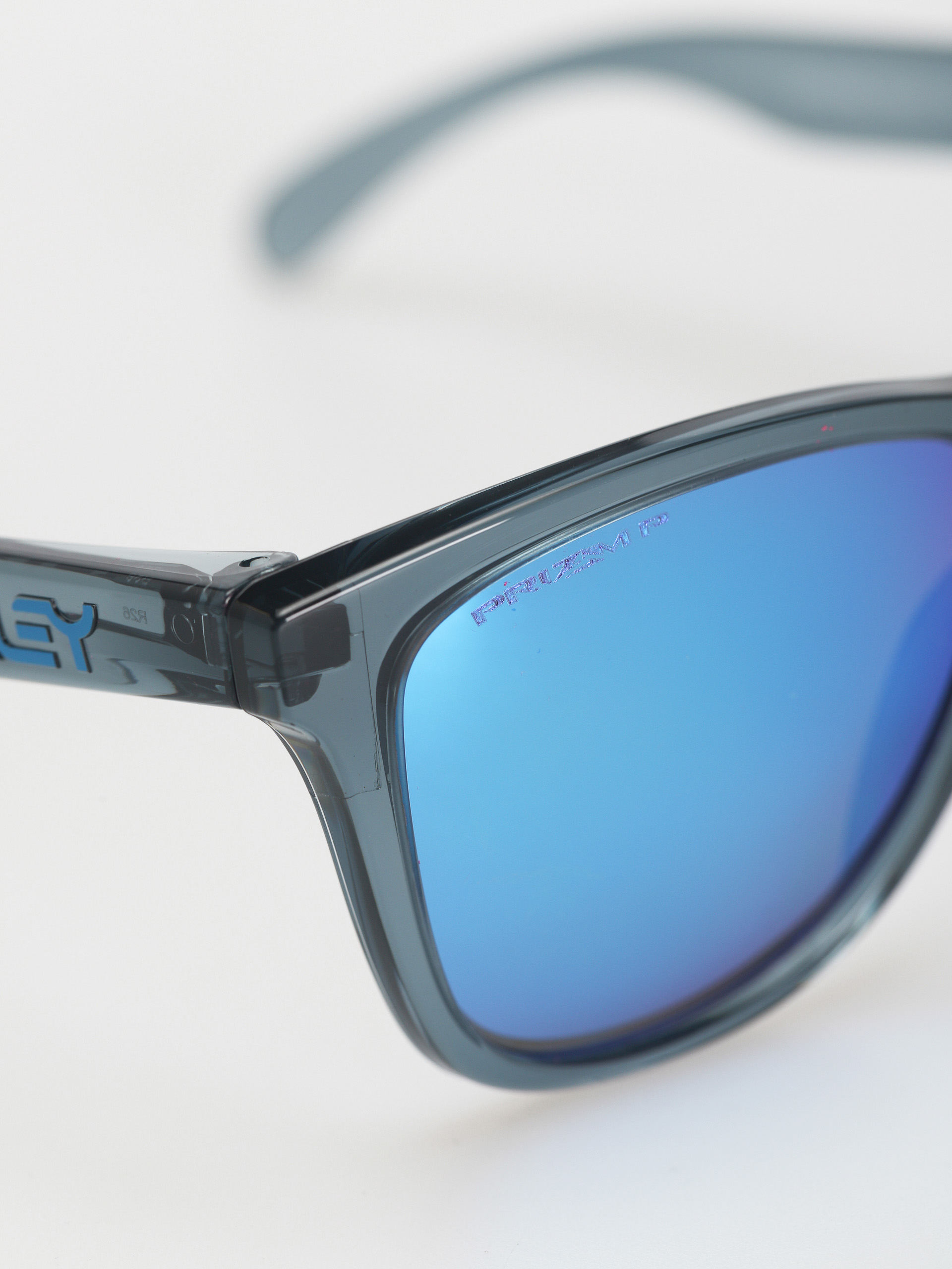 Oakley Frogskins Sunglasses (crystal black/prizm sapphr irid polar)