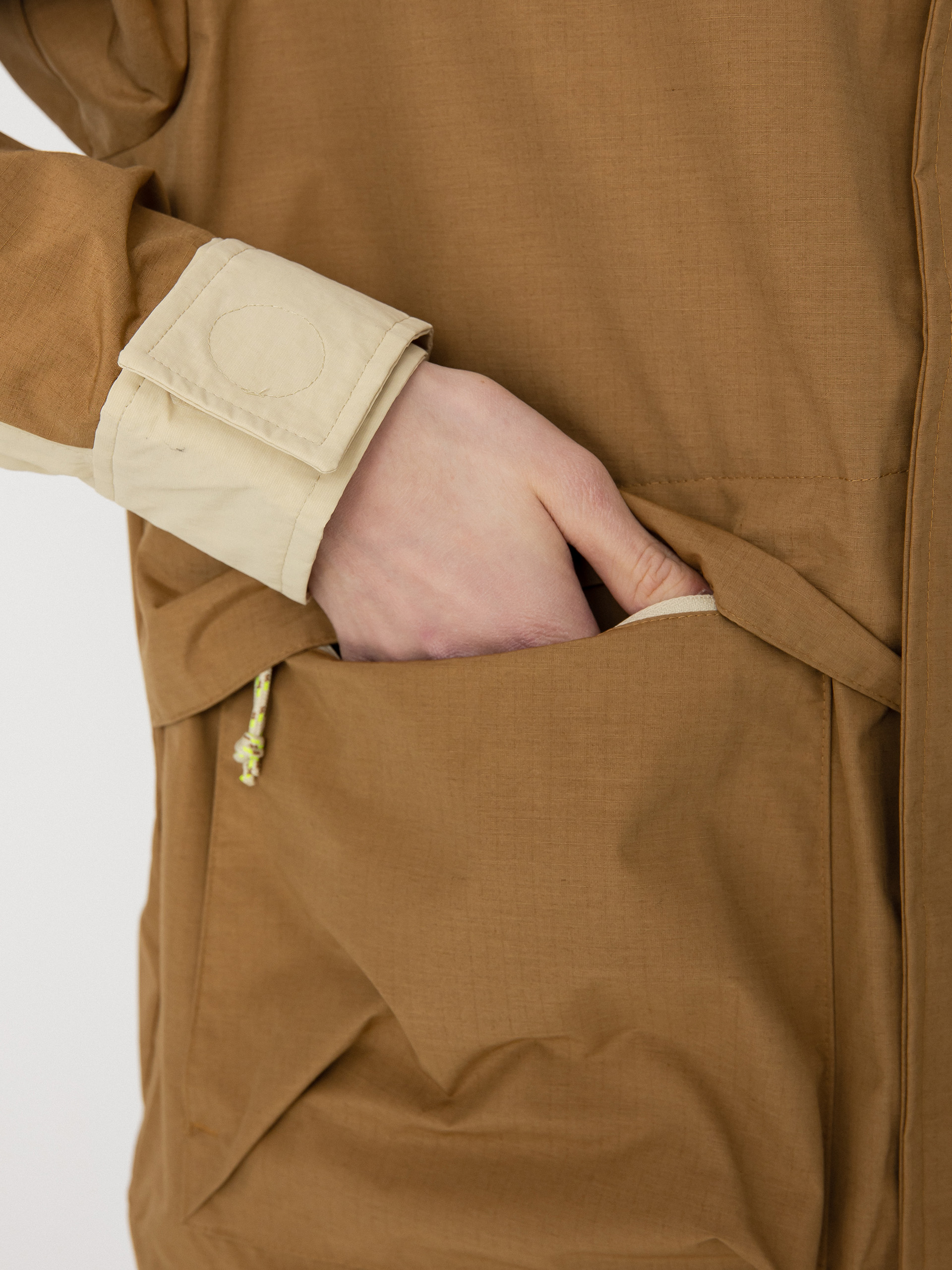 The North Face 86 Low-Fi Hi-Tek Mountain Jacket (utility brown/gravel)