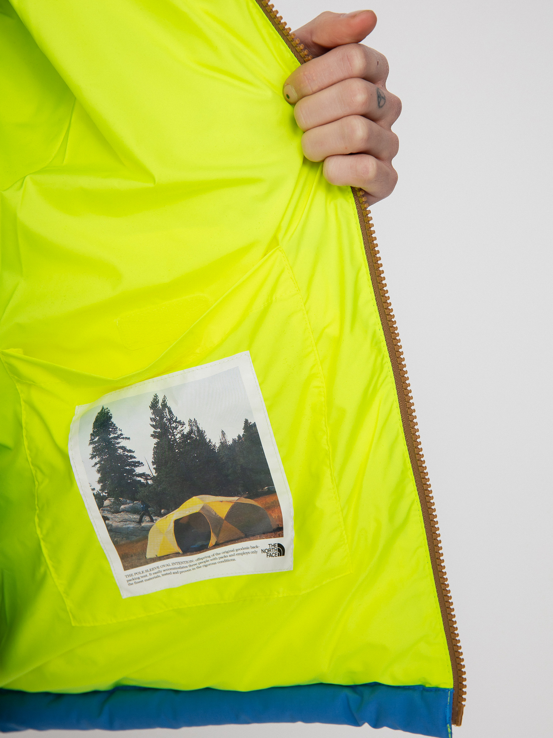 The North Face 92 Low-Fi Hi-Tek Nuptse Jacket (super sonic blue/utility brown)