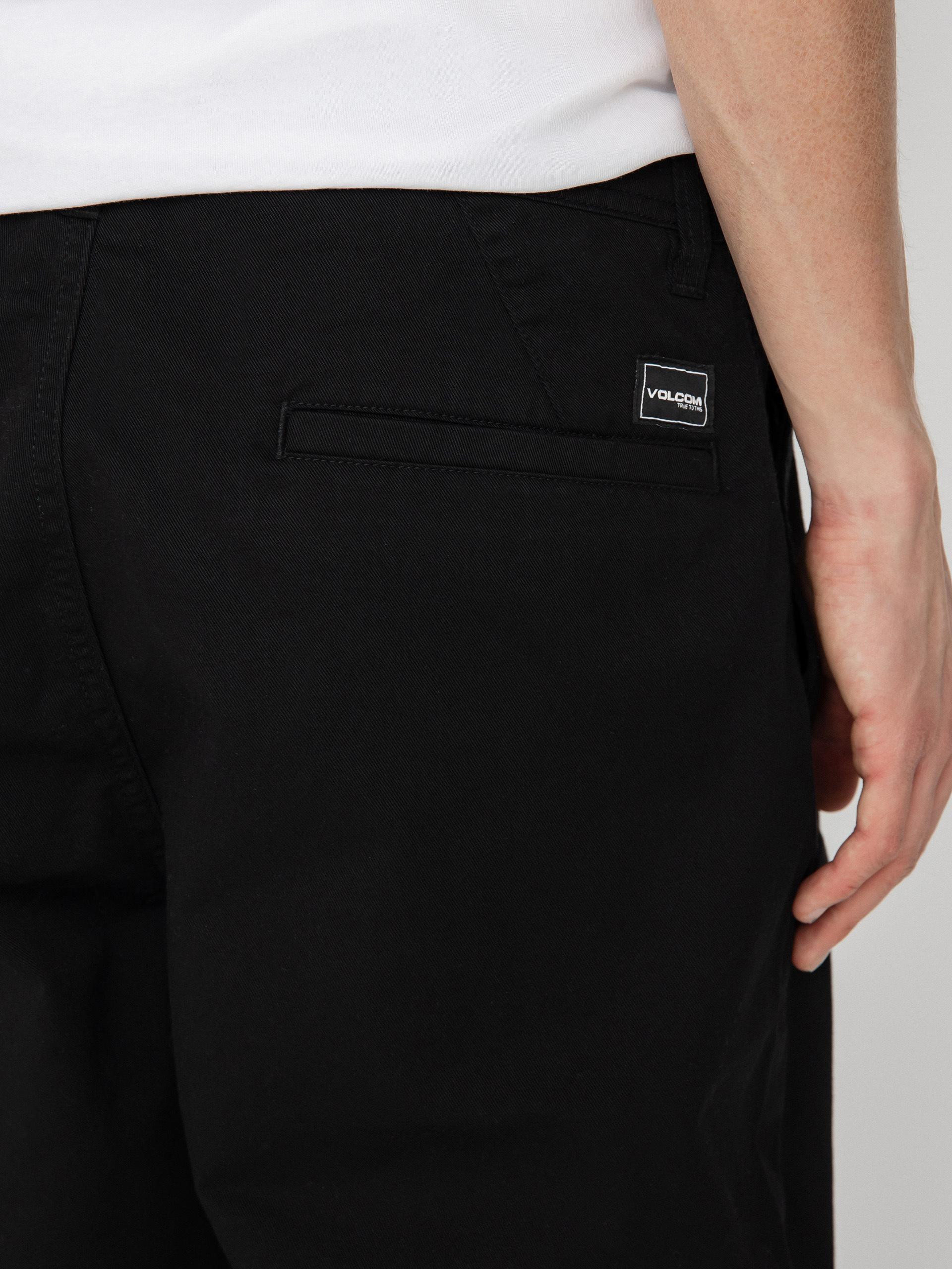 Volcom Pleated Loose Tapered Chino Pants (black)