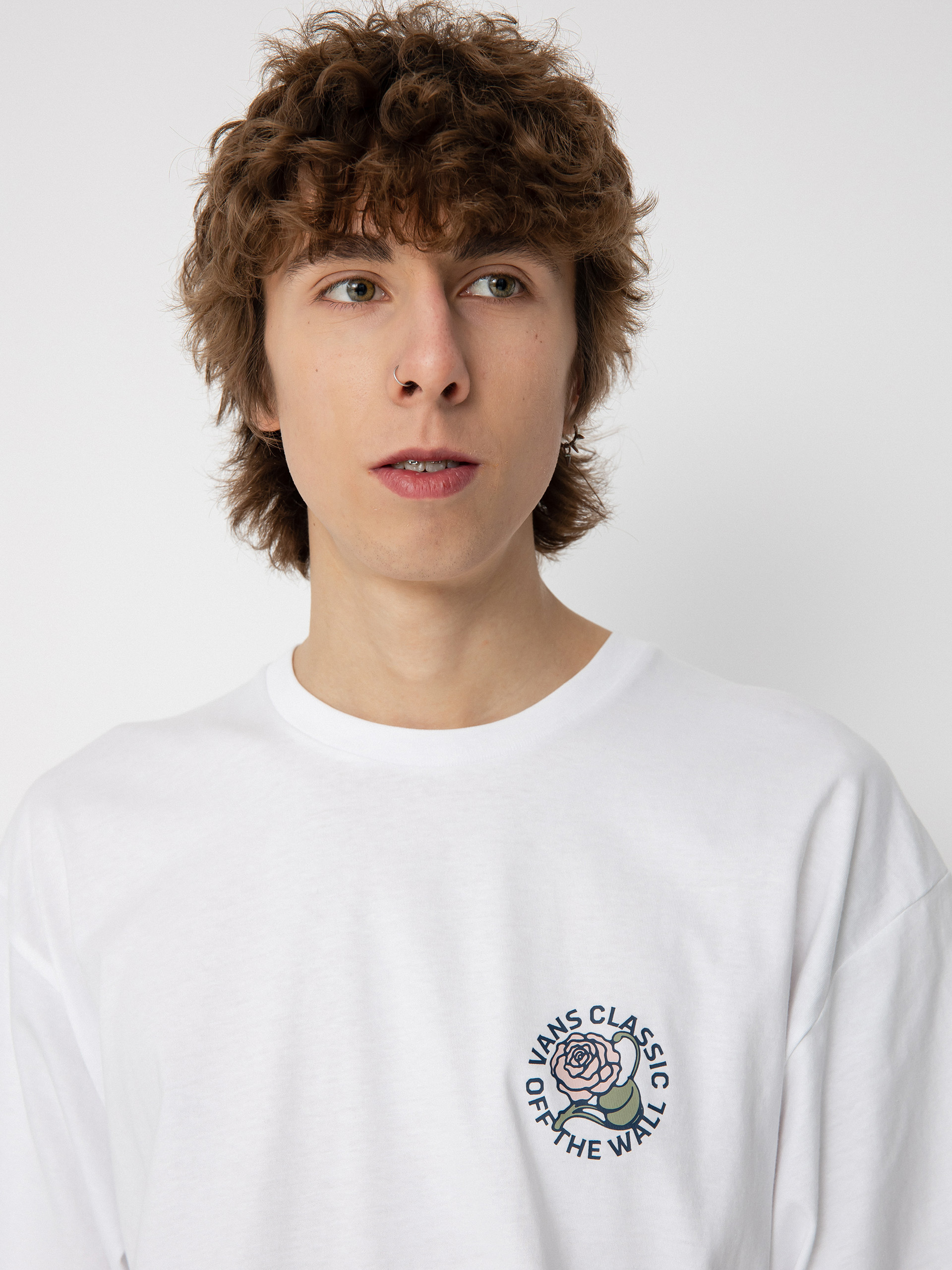 vans white tee