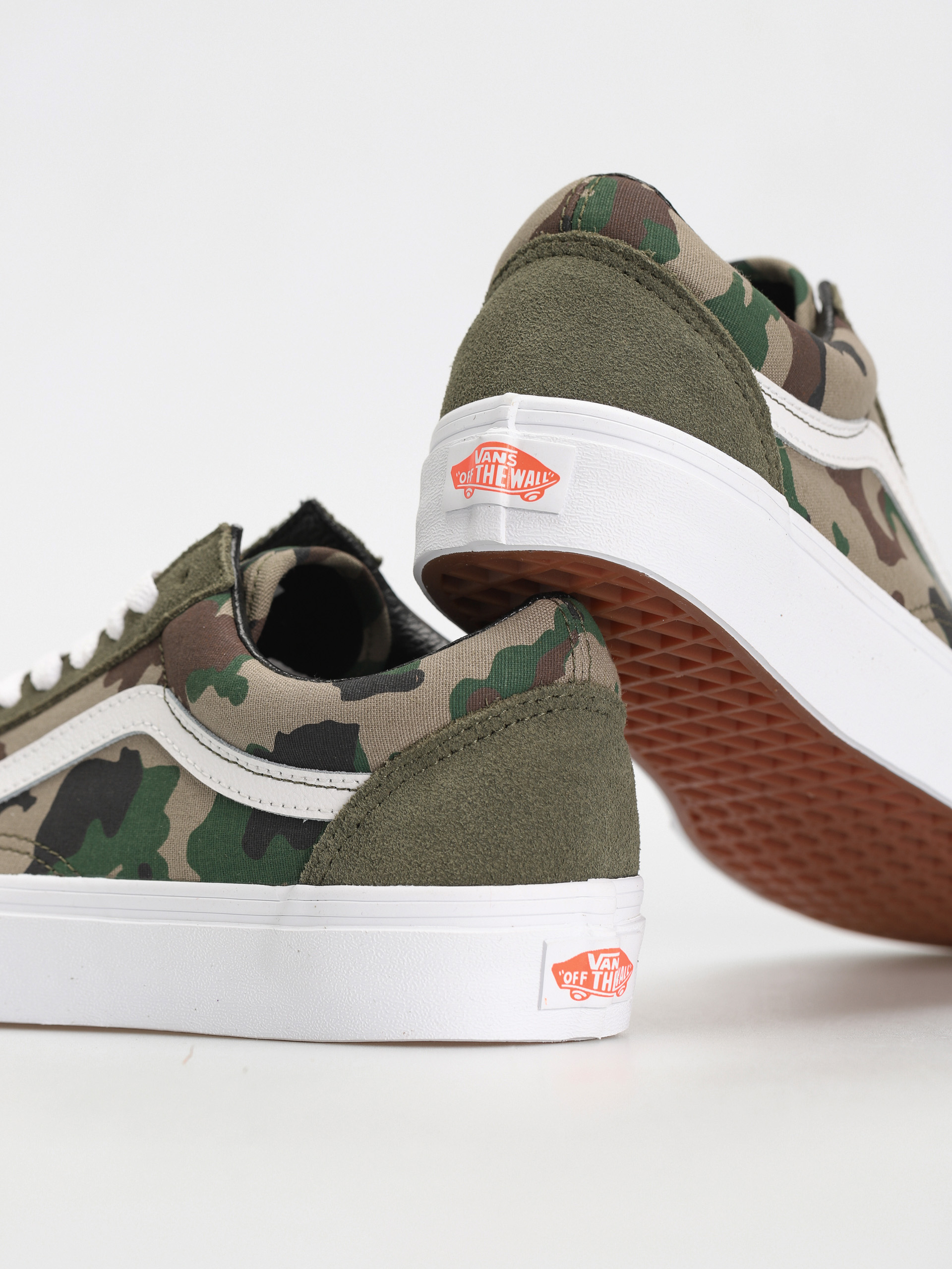 Vans Old Skool Shoes (camo olive/white)