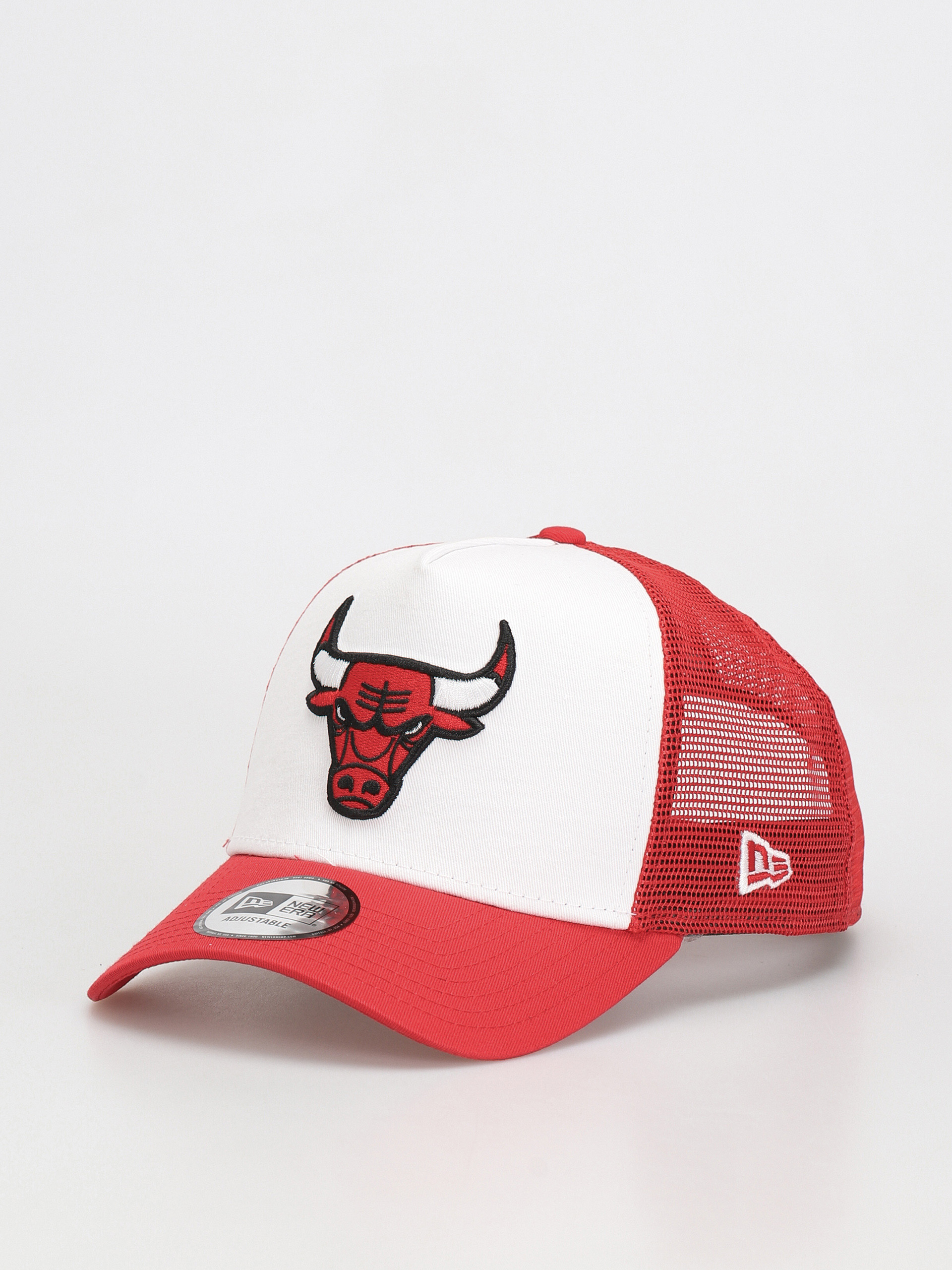 New Era Team Colour Block Trucker Chicago Bulls Cap (white/red)