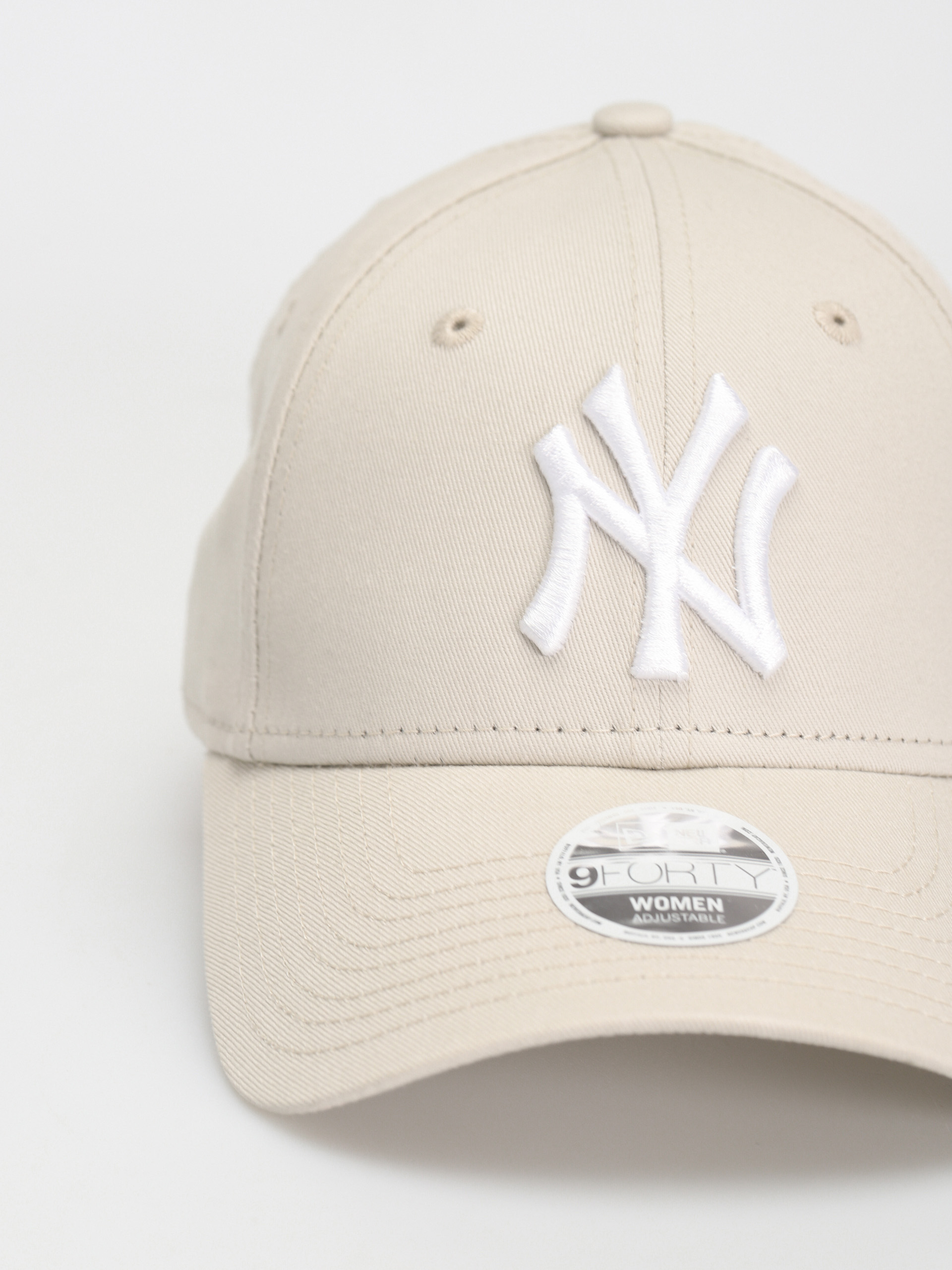 New Era League Essential 9Forty New York Yankees Cap Wmn (stone/white)