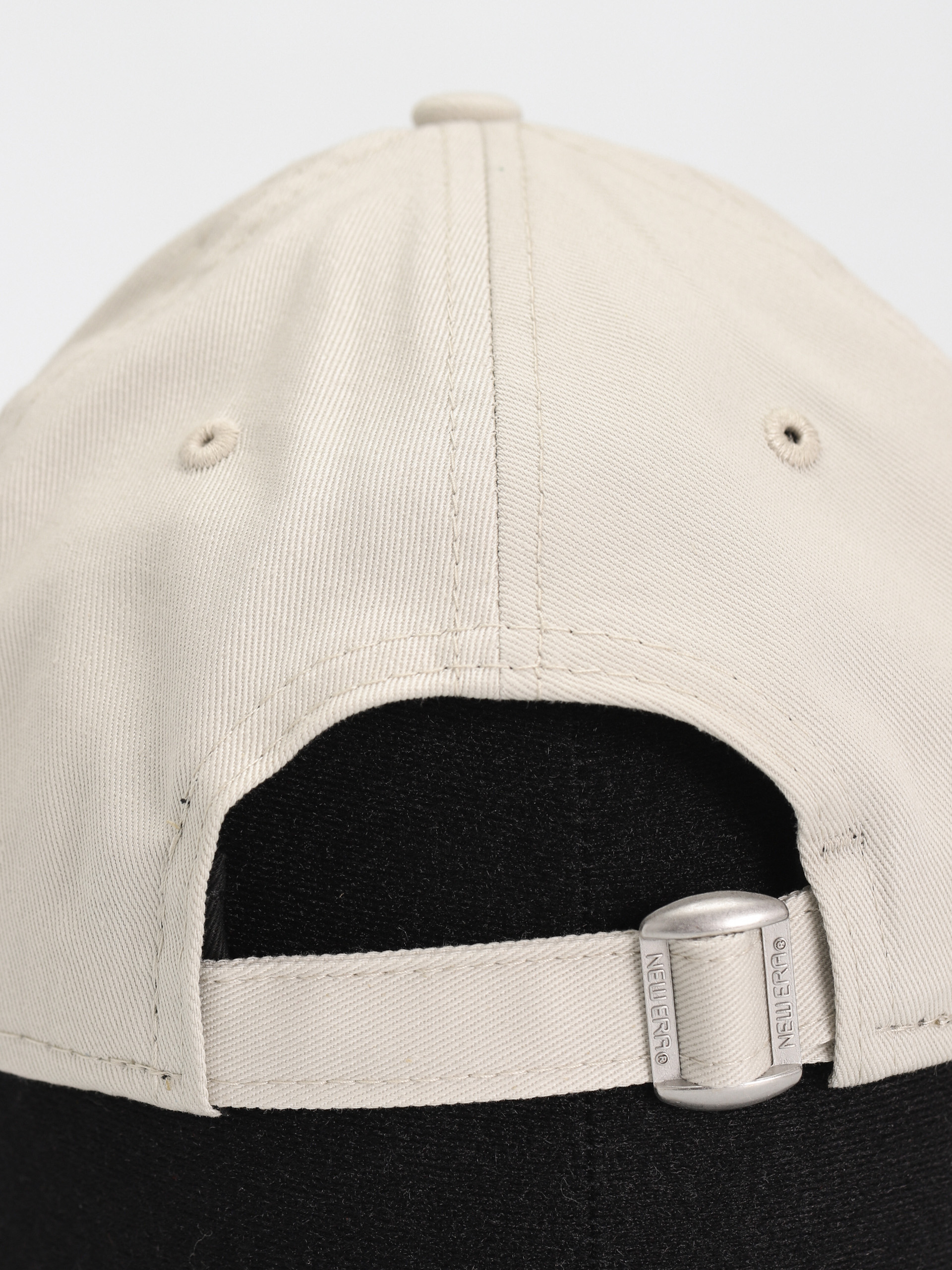 New Era League Essential 9Forty New York Yankees Cap Wmn (stone/white)