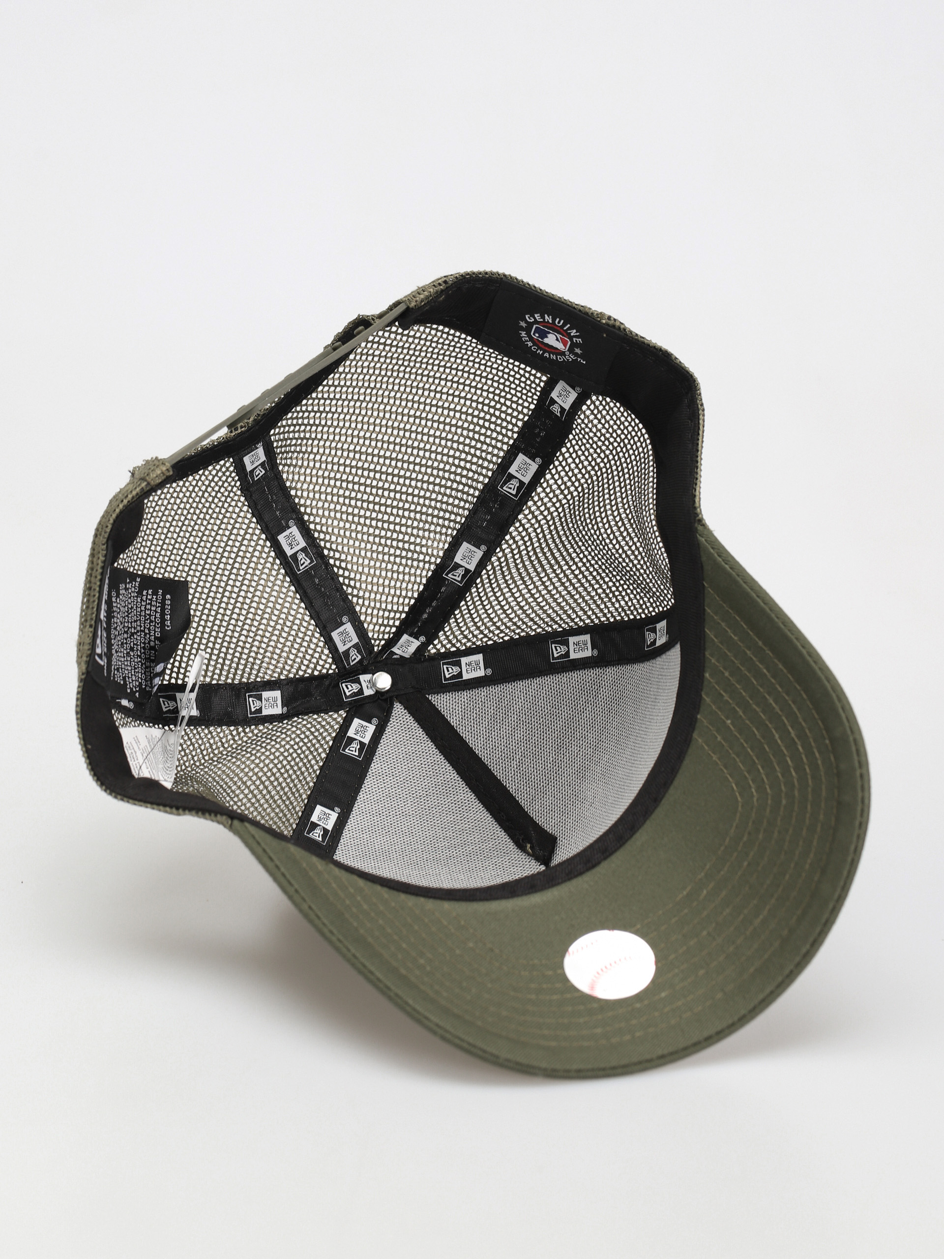 New Era Tonal Mesh Trucker New York Yankees Cap (olive)