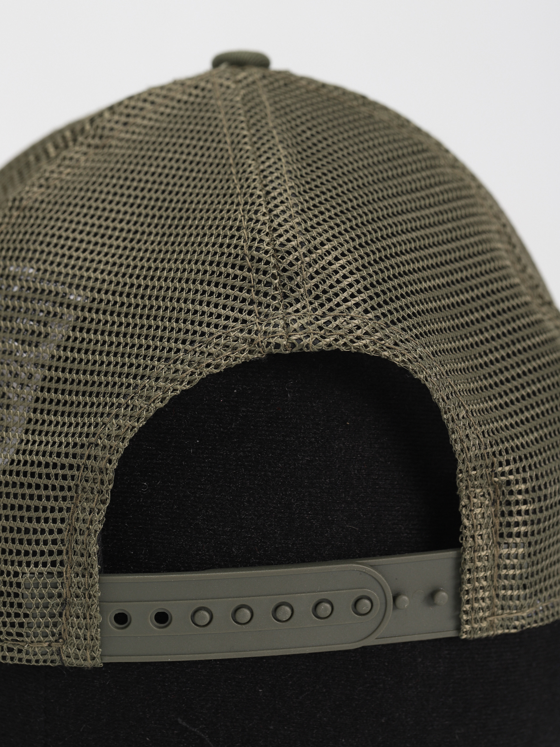 New Era Tonal Mesh Trucker New York Yankees Cap (olive)