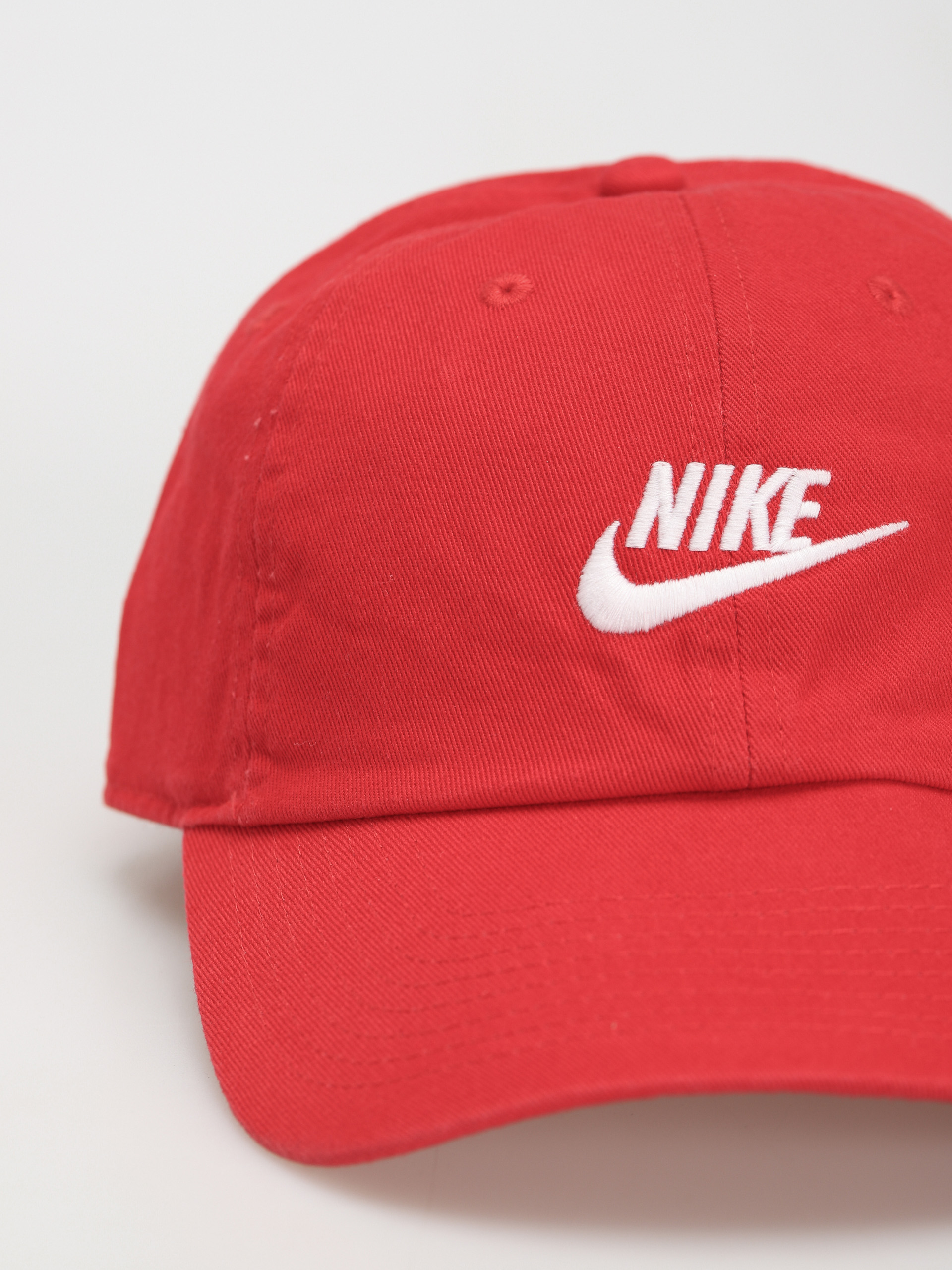 Nike SB Heritage86 Futura Washed Cap (university red/university red/white)
