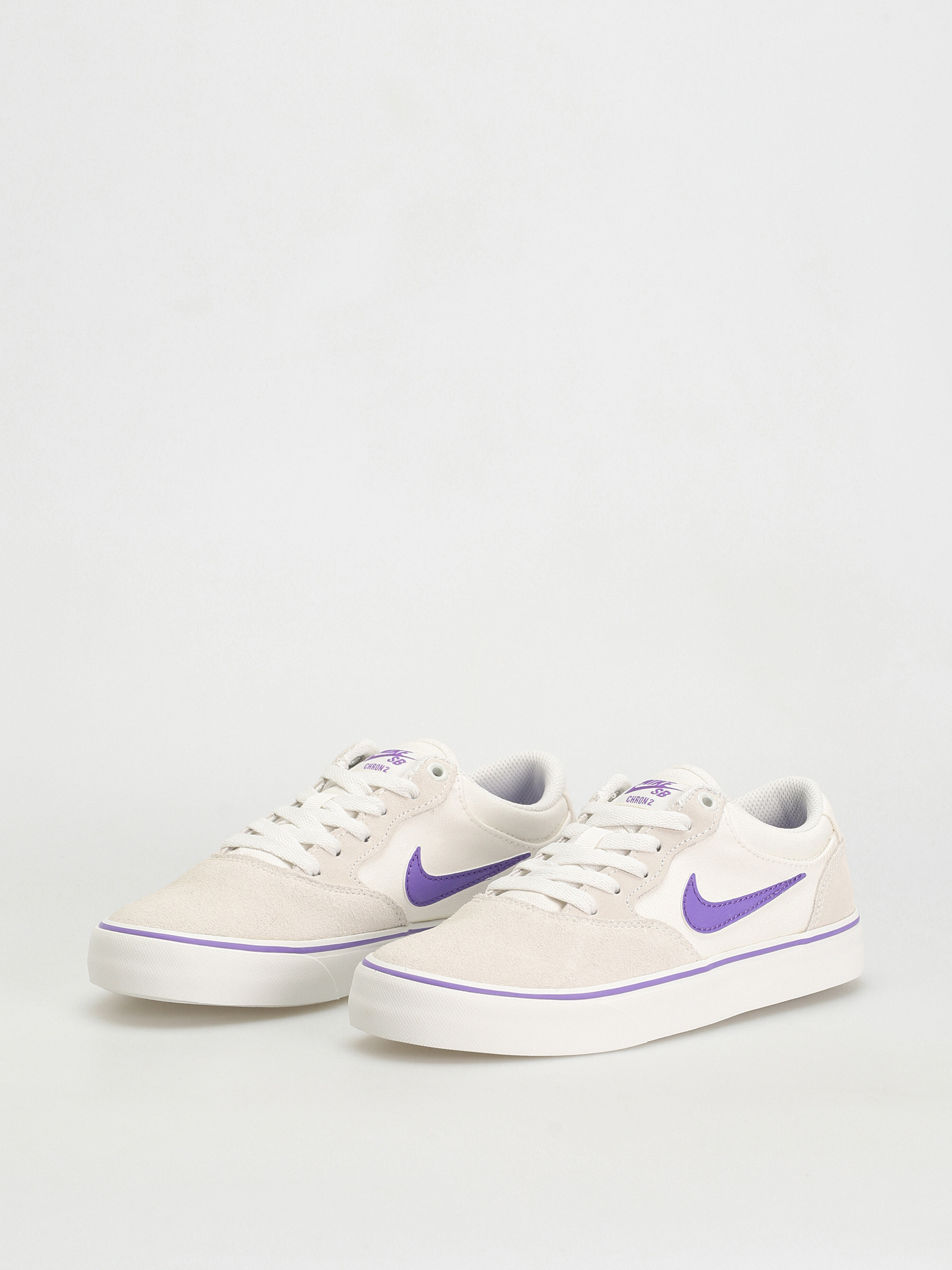 Nike SB Chron 2 Shoes (summit white/action grape summit white)