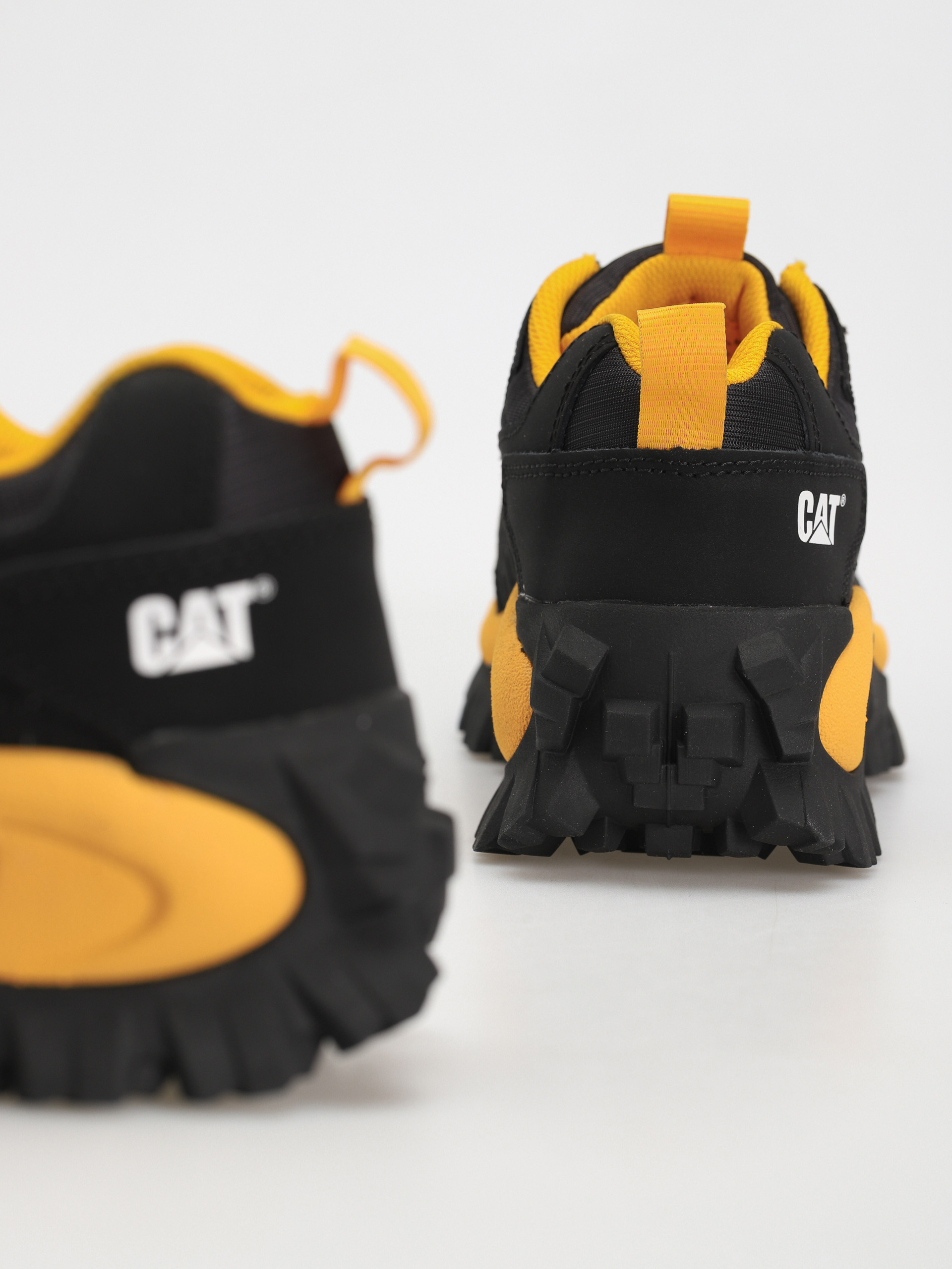 Caterpillar Intruder Shoes (black/cat yellow)