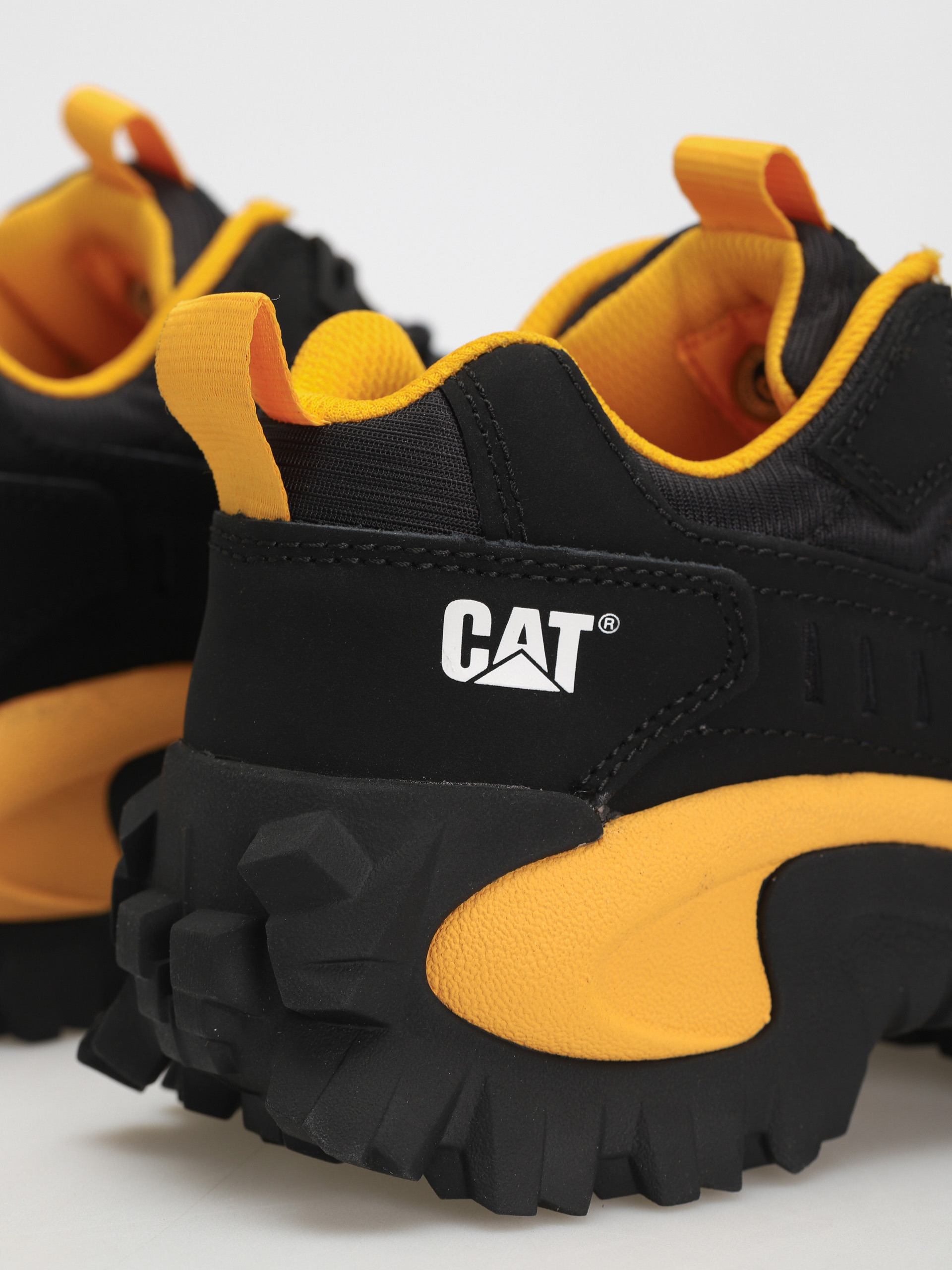 Caterpillar Intruder Shoes (black/cat yellow)