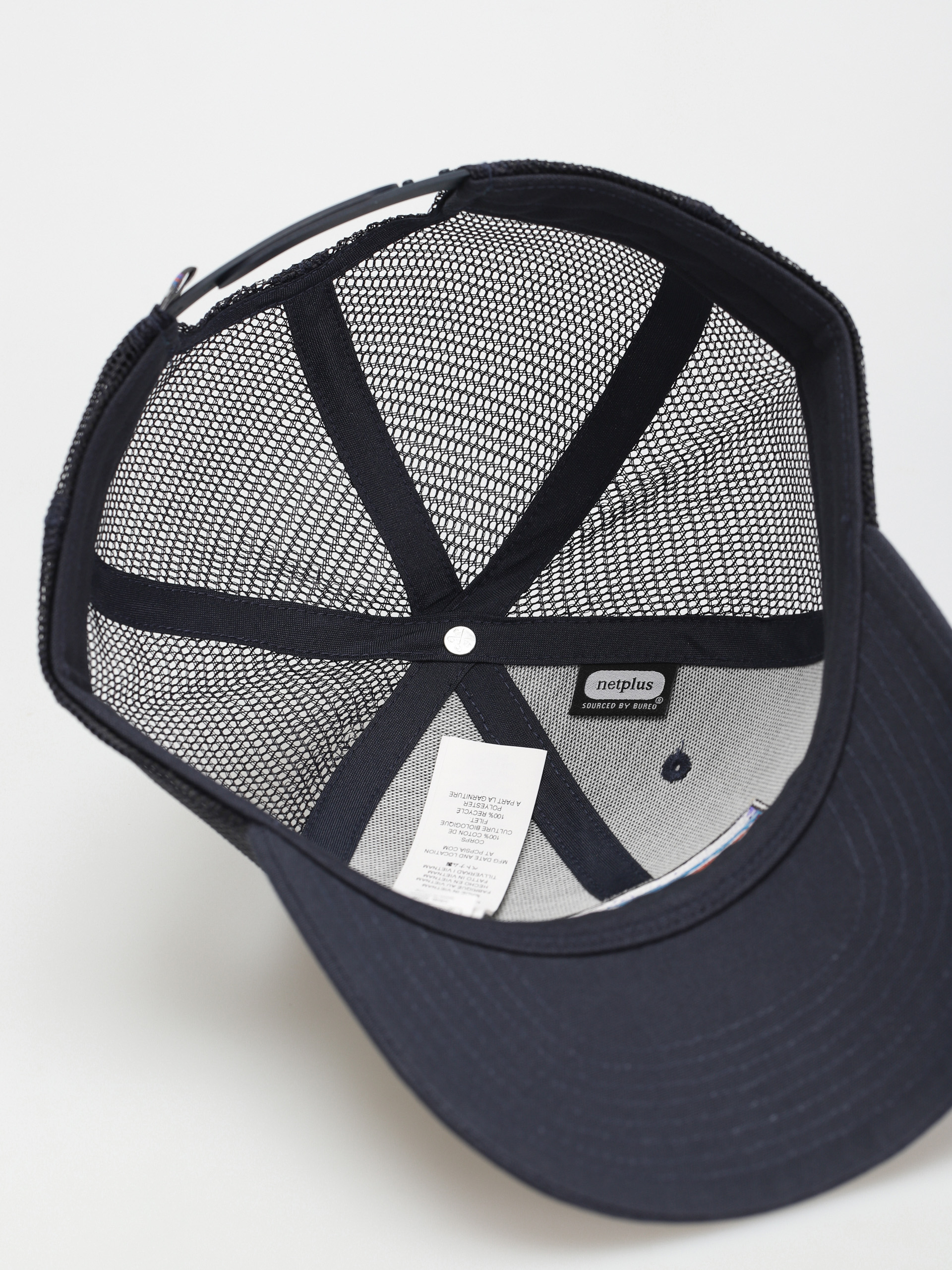 Patagonia P 6 Logo LoPro Trucker Cap (navy blue)
