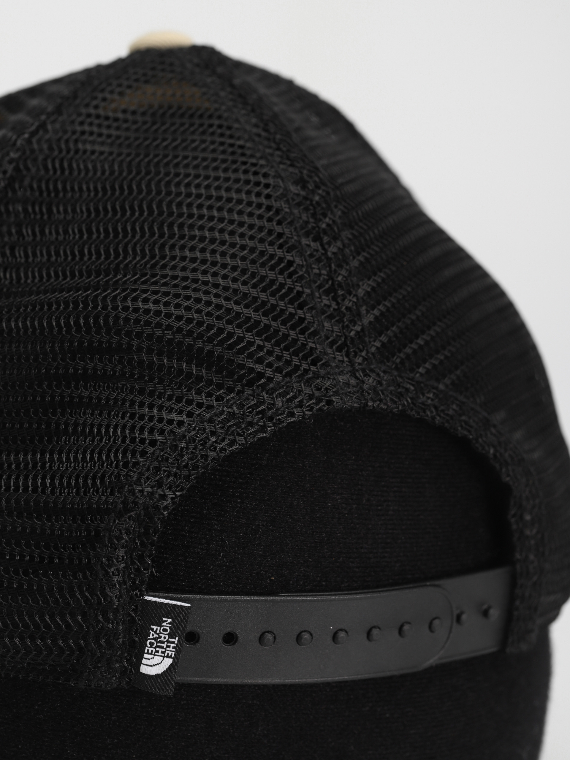 The North Face Mudder Trucker Cap (gravel)