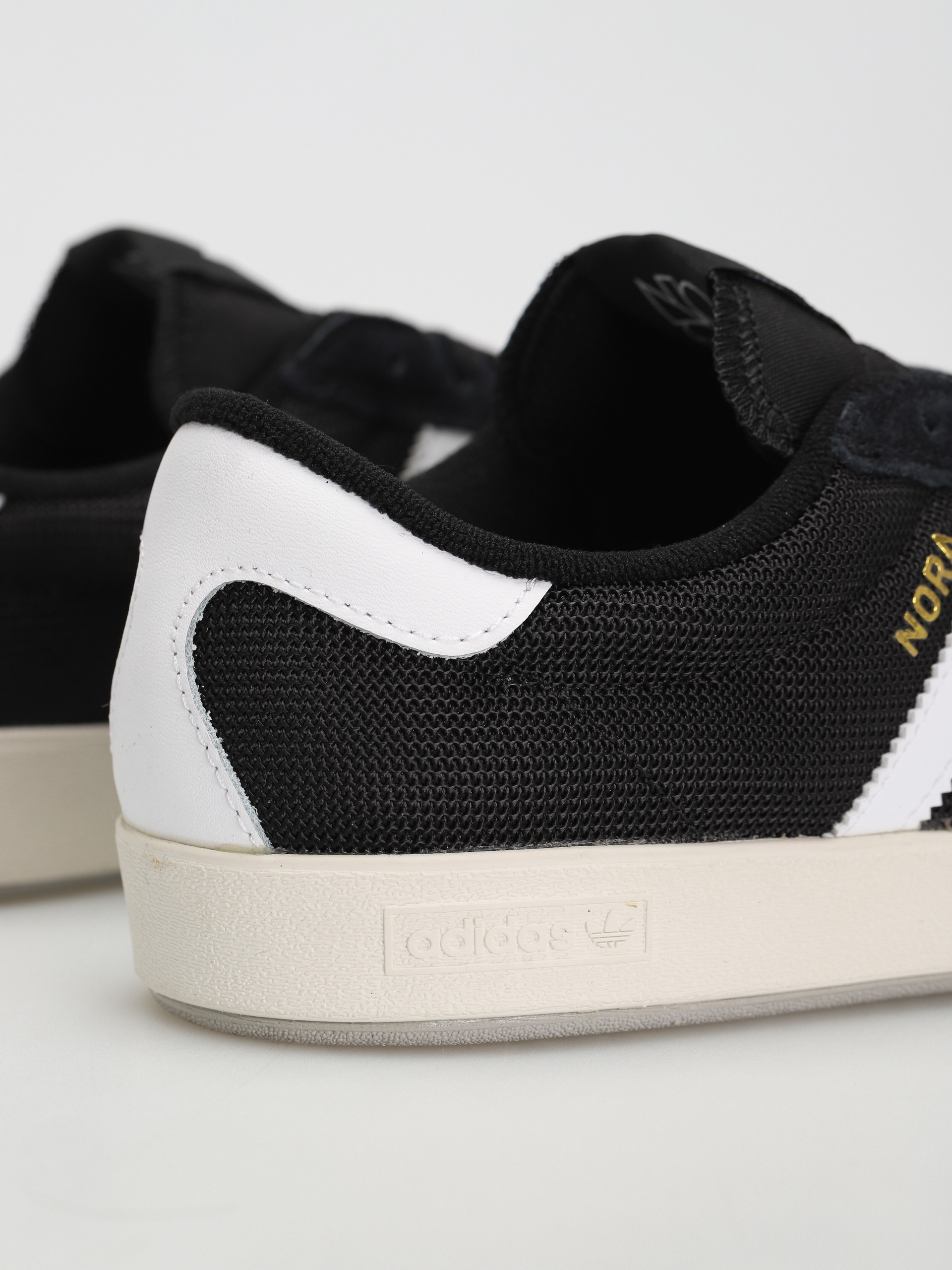 adidas Nora Shoes - black (cblack/ftwwht/gretwo)