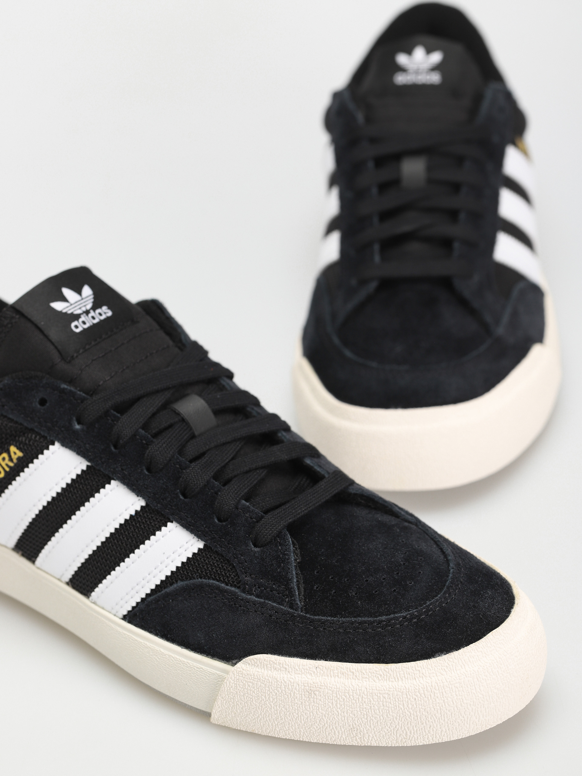 adidas Nora Schuhe (cblack/ftwwht/gretwo)