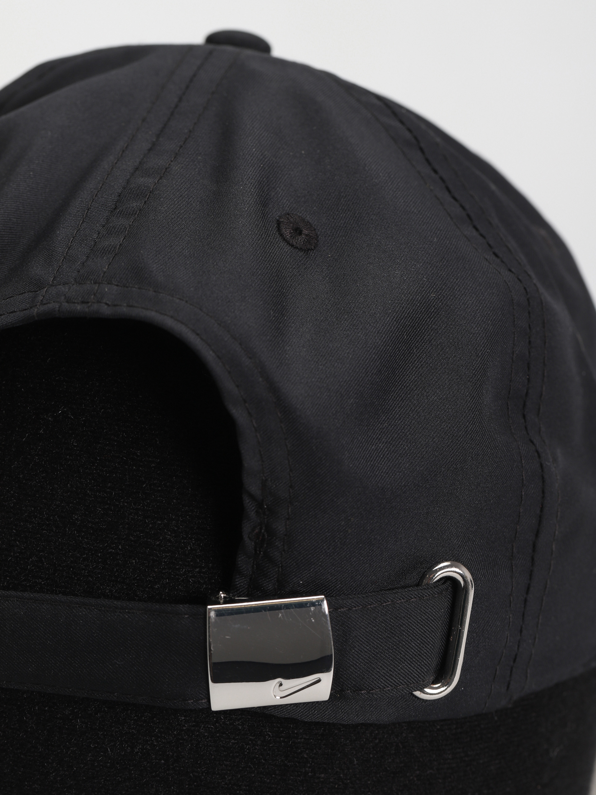 Nike SB Heritage86 Cap (black/metallic silver)