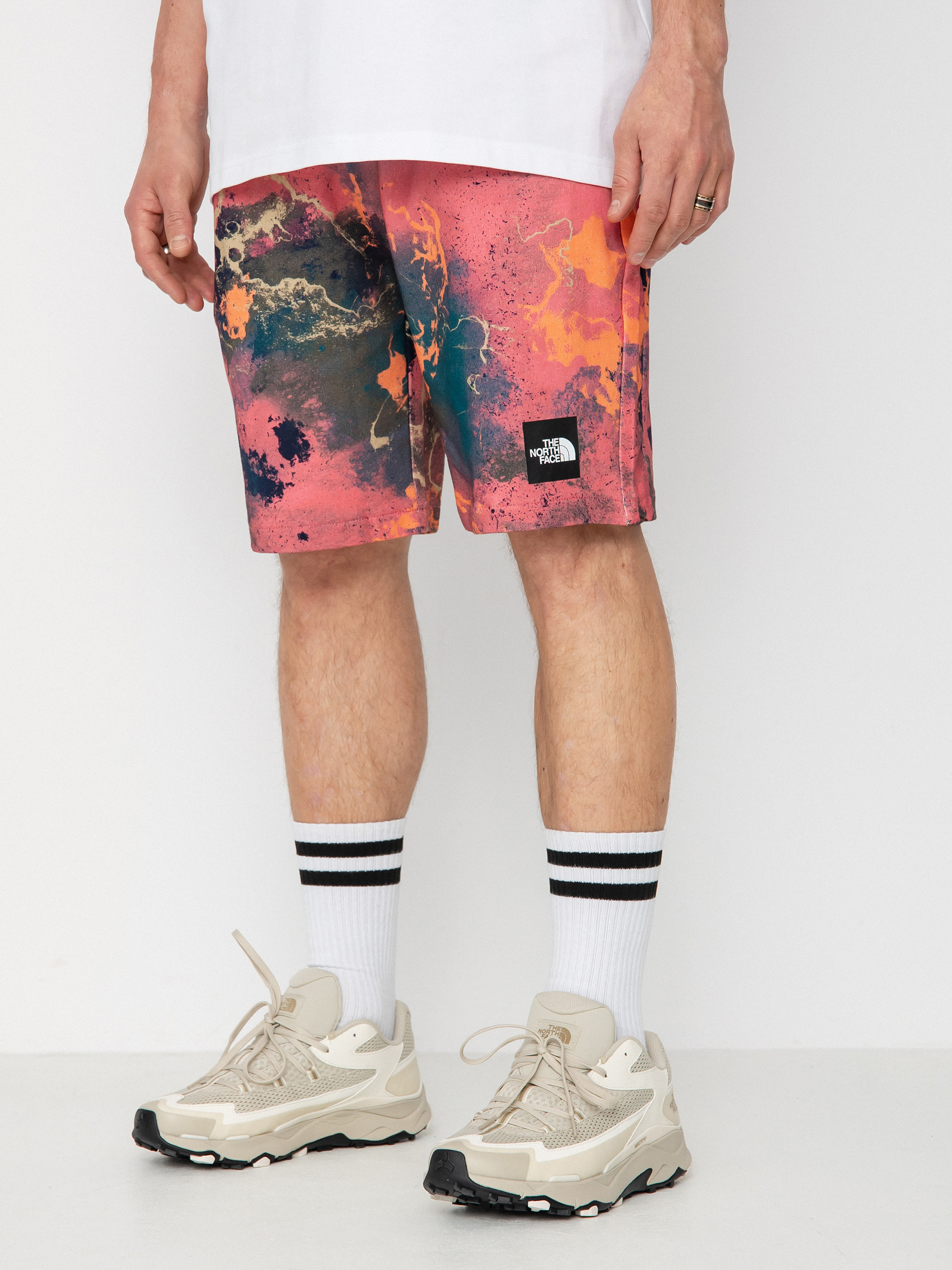 The North Face Summer Logo Shorts (cosmo pink tnf distort print)