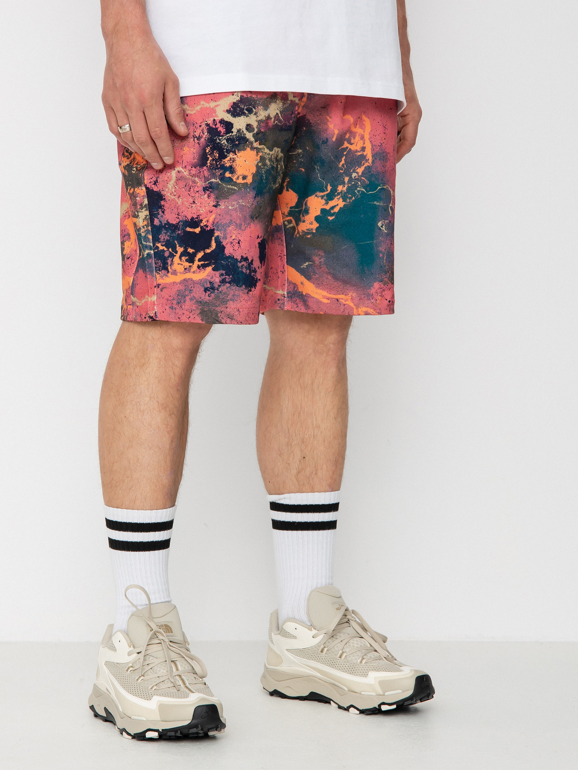 The North Face Summer Logo Shorts (cosmo pink tnf distort print)