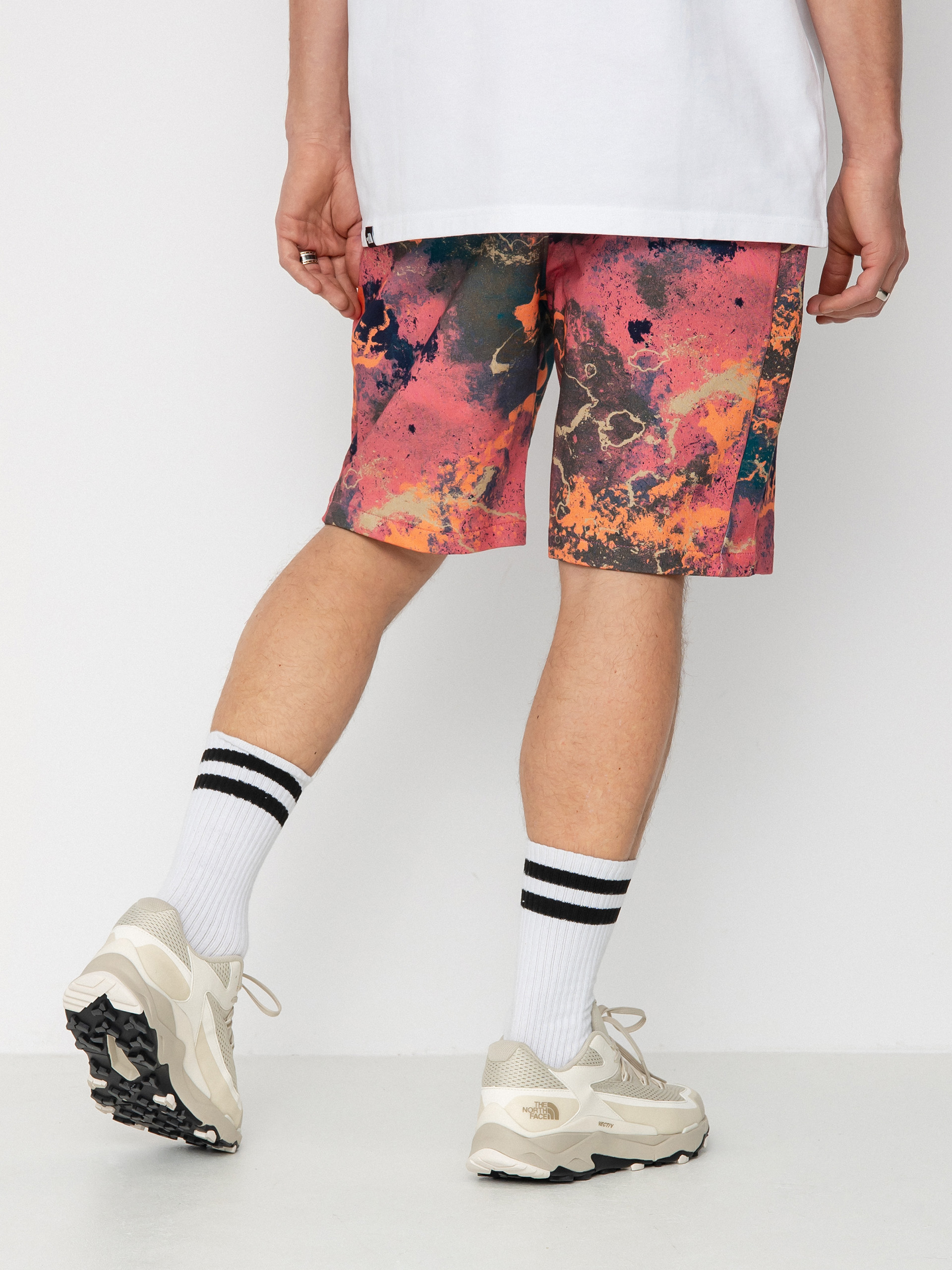 The North Face Summer Logo Shorts (cosmo pink tnf distort print)
