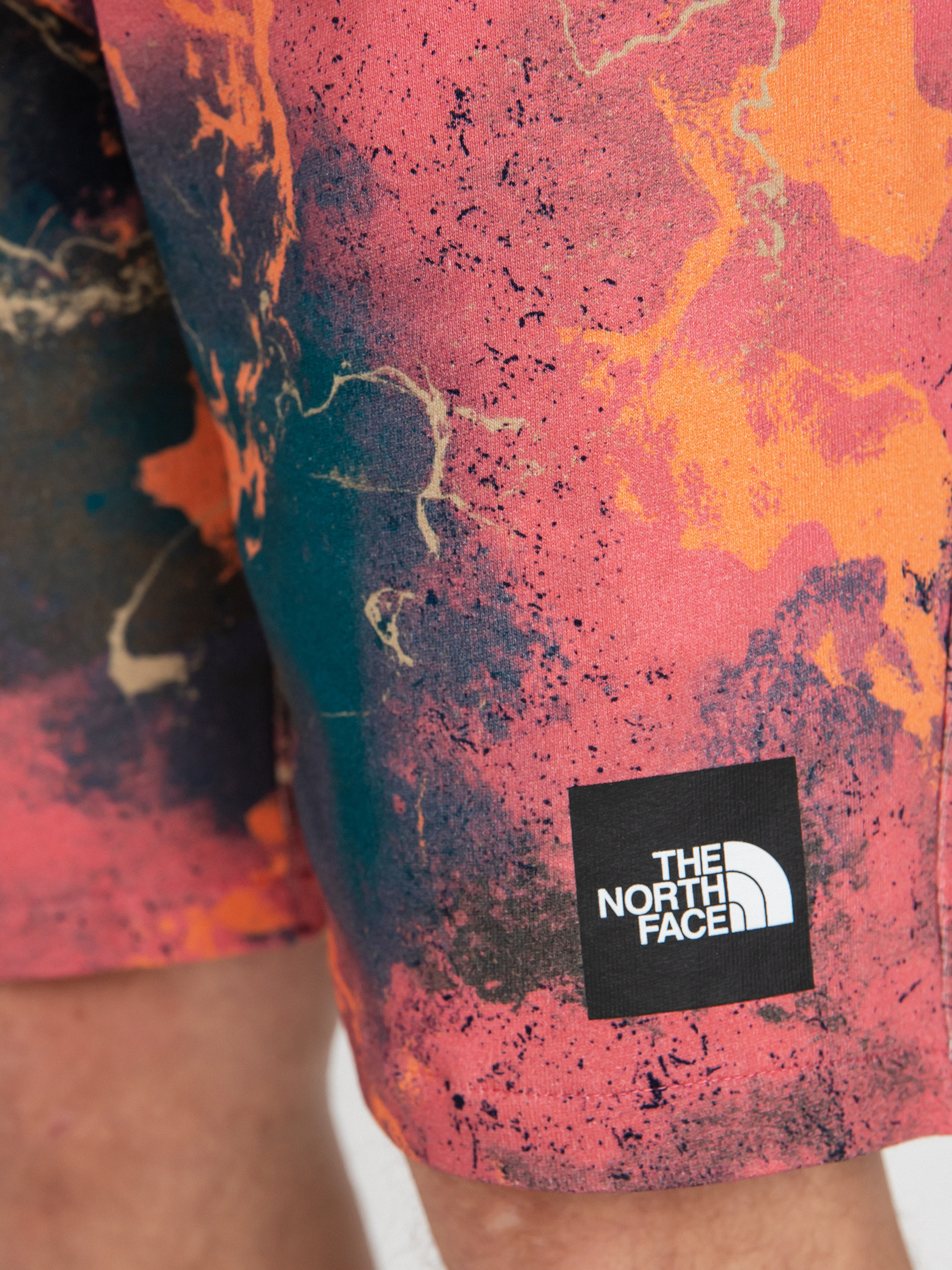 The North Face Summer Logo Shorts (cosmo pink tnf distort print)