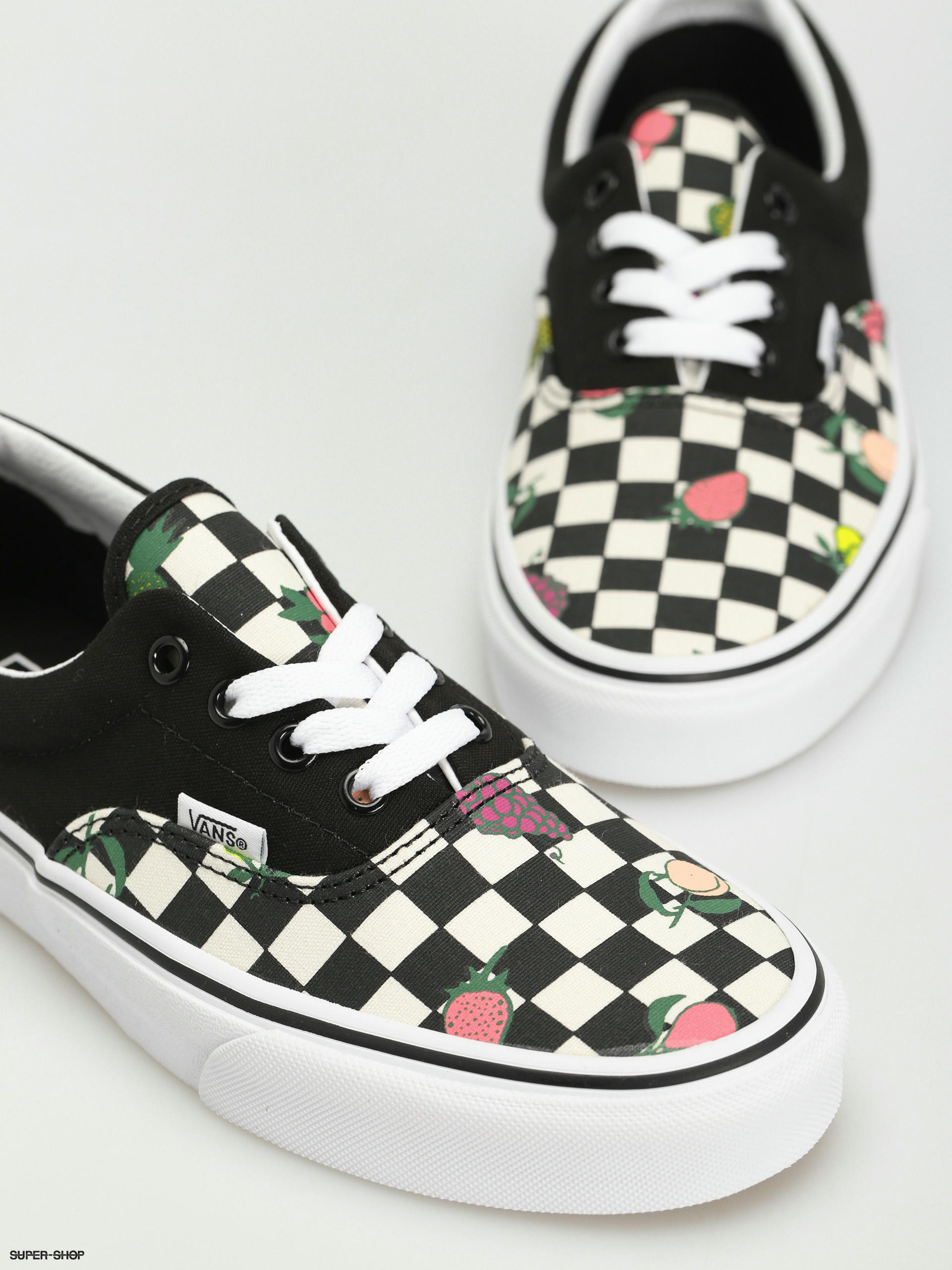 Vans slip on cherry on sale checker